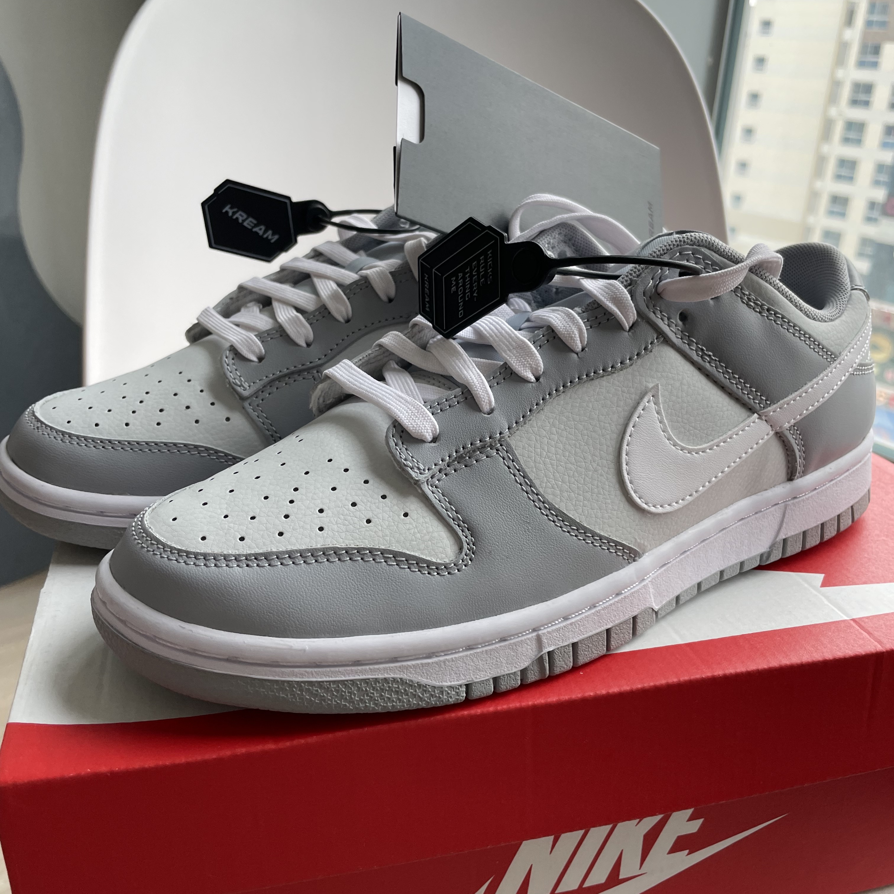 Nike Dunk Low Retro Wolf Grey 착용 스타일