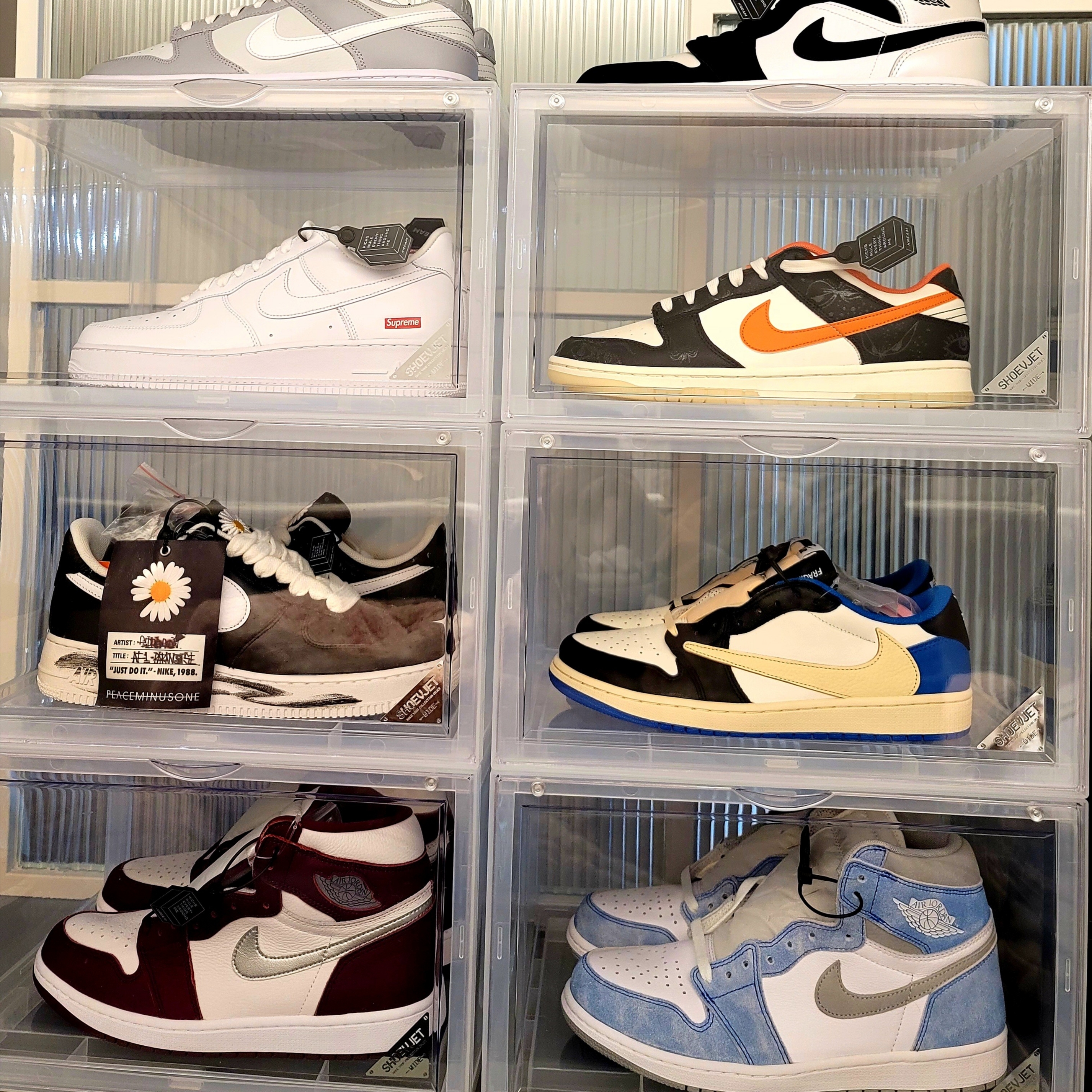 Nike x Peaceminusone Air Force 1 Low Para-Noise, Jordan 1 Retro High OG Bordeaux 착용 스타일