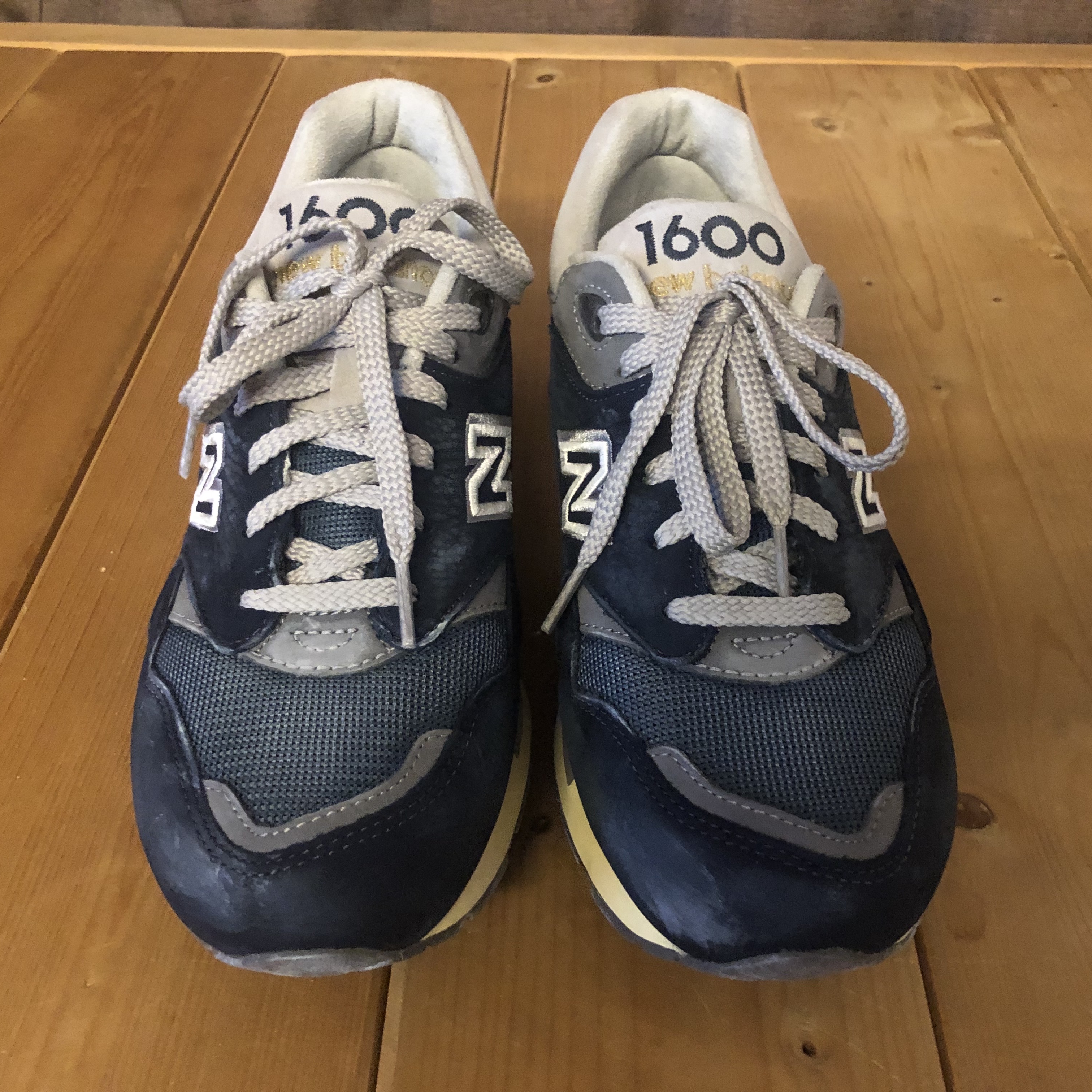 New Balance 1600 Premium Vintage Navy 착용 스타일 - 2