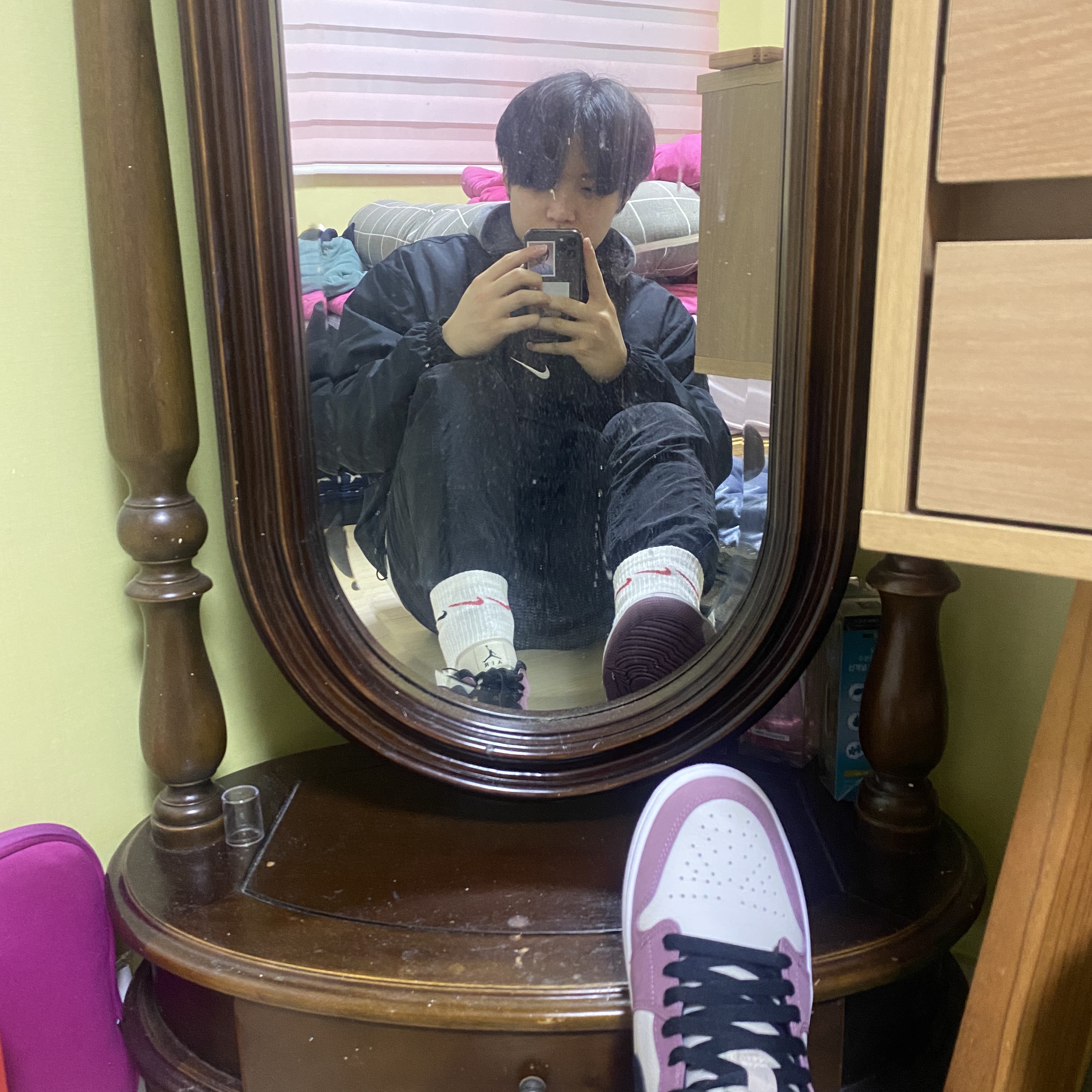 (W) Jordan 1 Mid SE Light Mulberry 착용 스타일 - 2