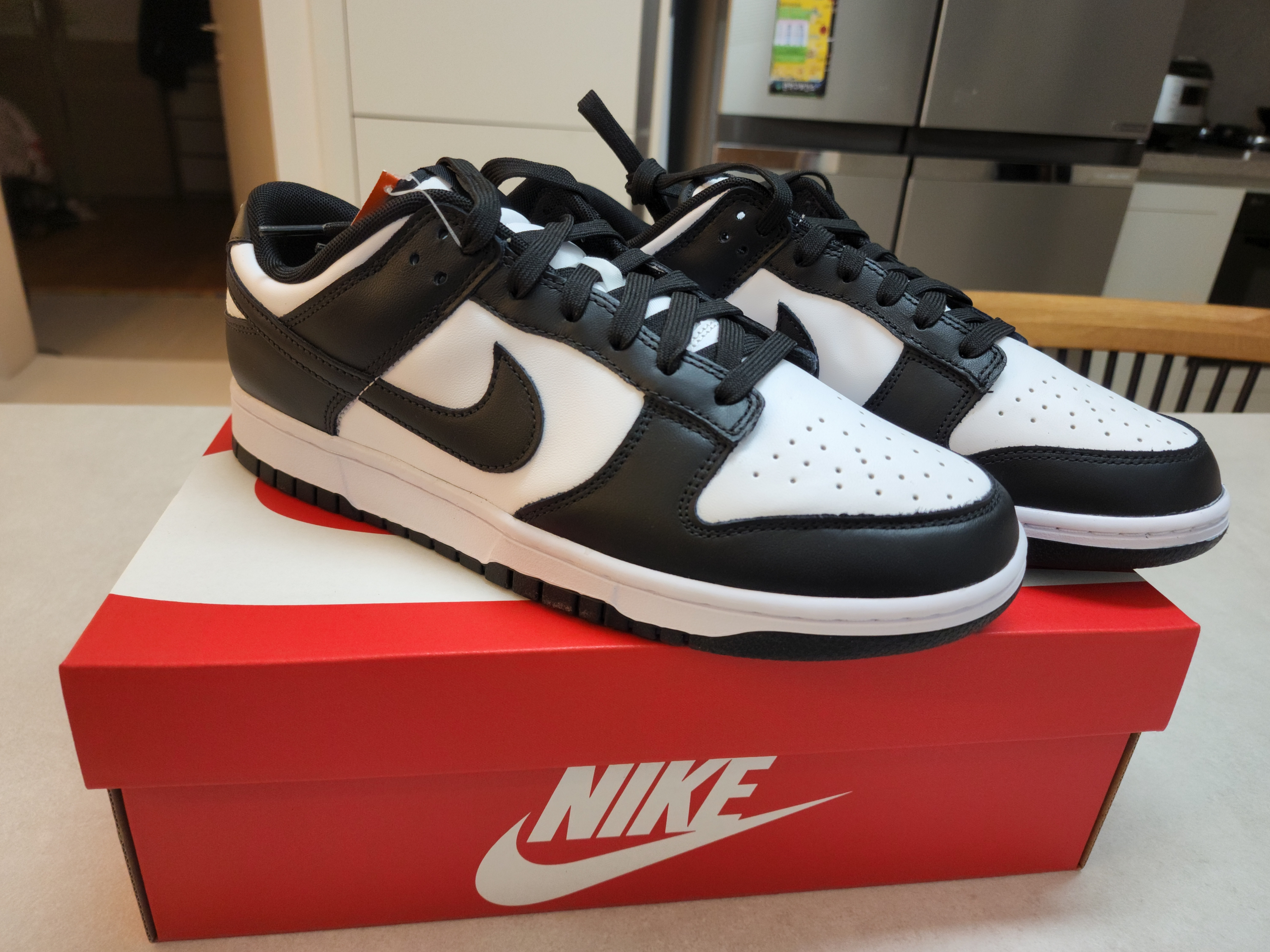 Nike Dunk Low Retro Black 착용 스타일 - 2