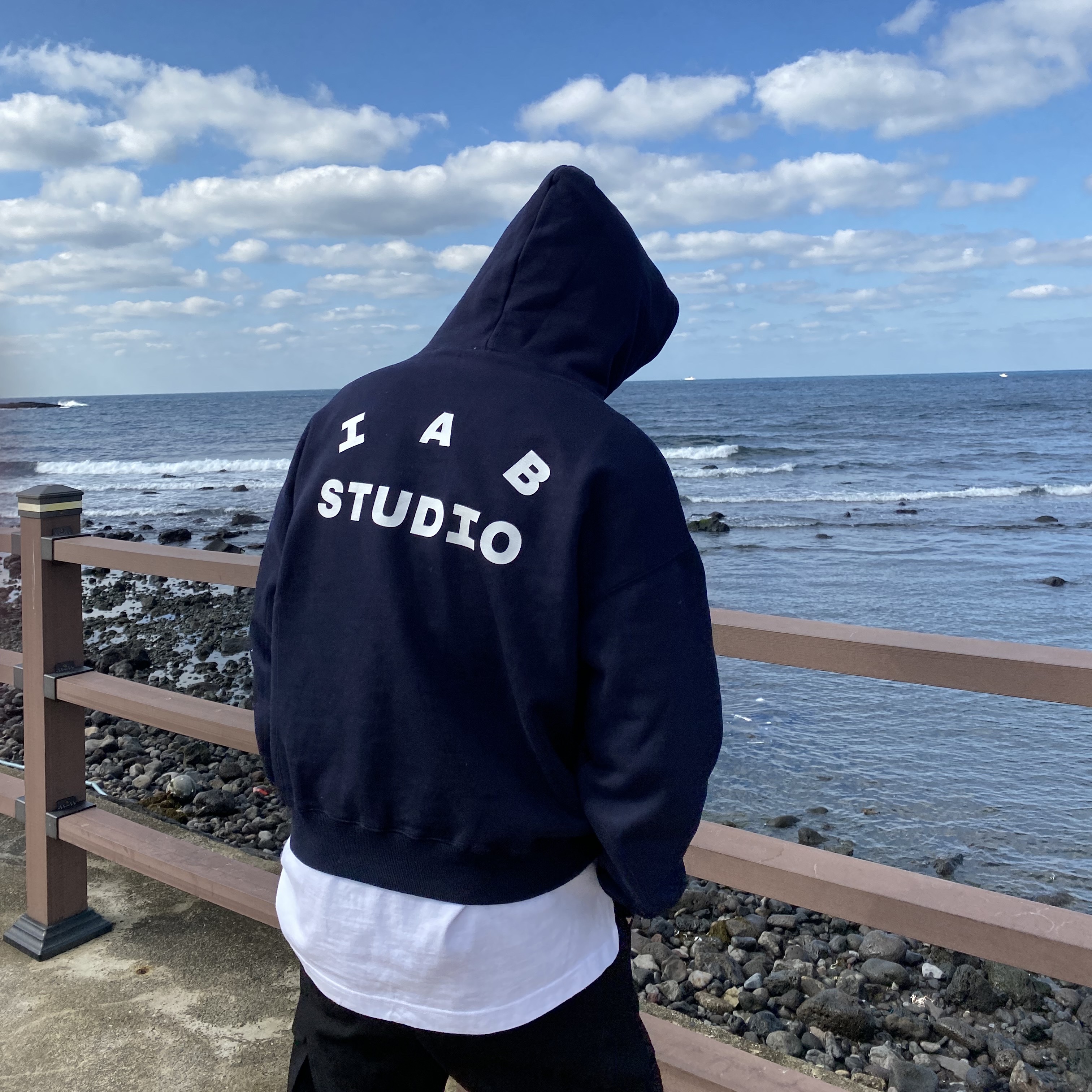 IAB Studio Hoodie Navy - 21SS, Nike Air Force 1 '07 Low White 착용 스타일 - 3