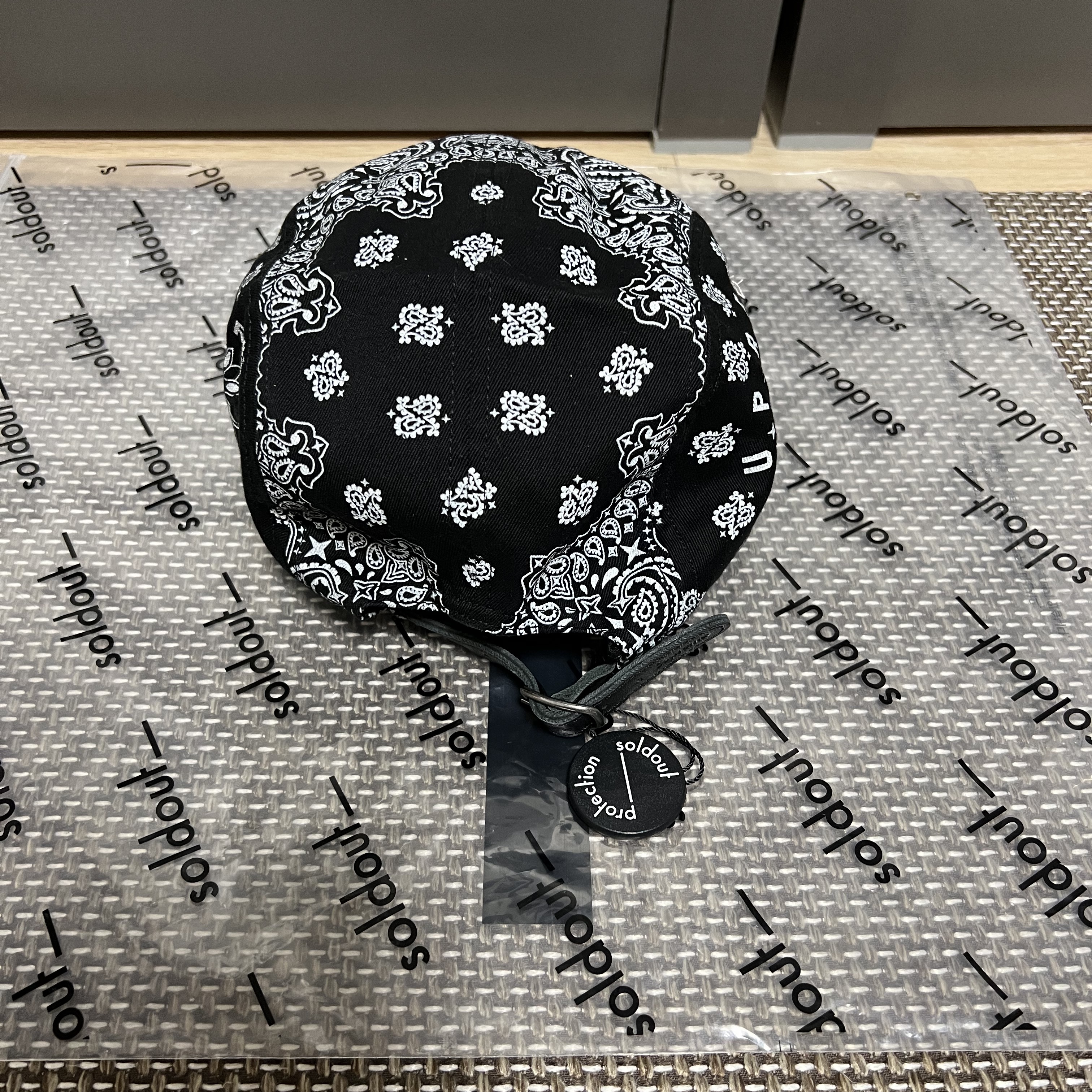 Supreme Bandana Camp Cap Black - 21SS 착용 스타일 - 4