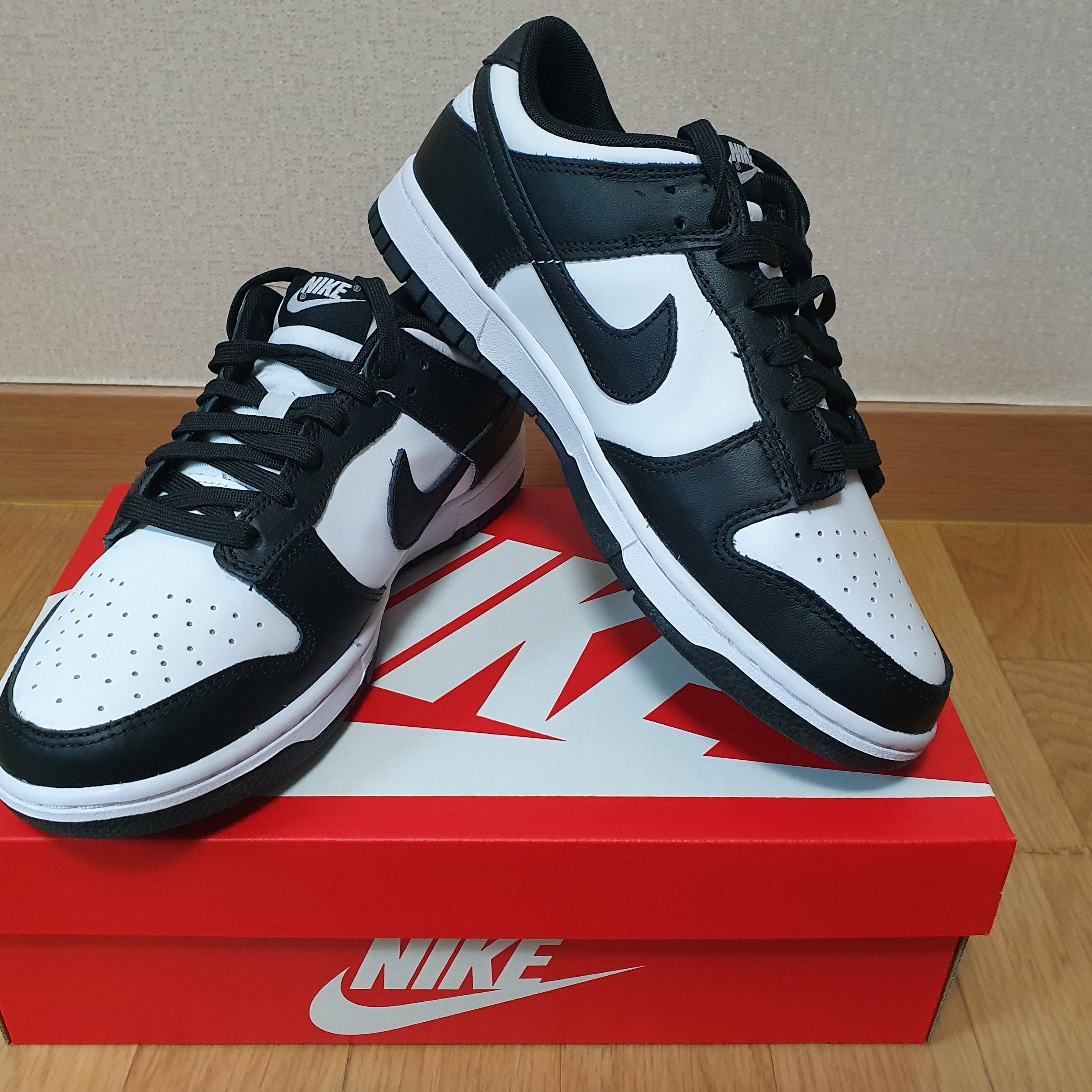 Nike Dunk Low Retro Black 착용 스타일