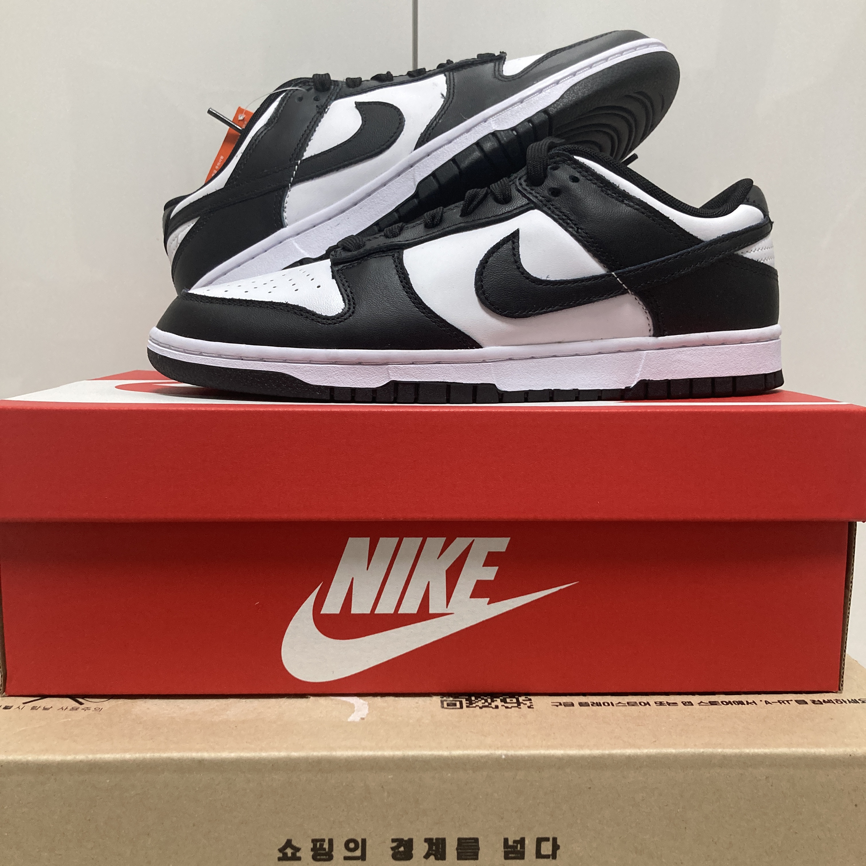 Nike Dunk Low Retro Black 착용 스타일