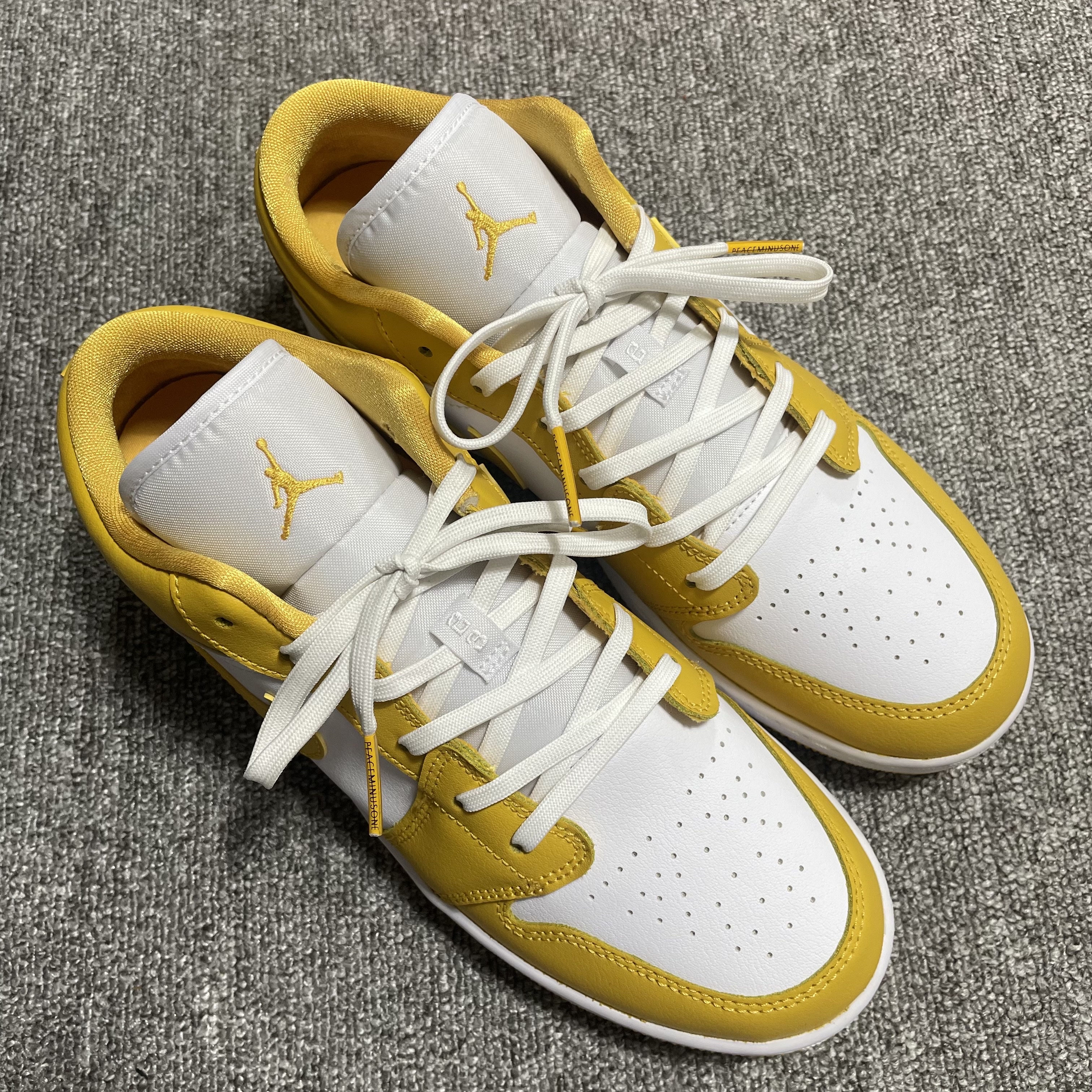 (GS) Jordan 1 Low Pollen 착용 스타일 - 1