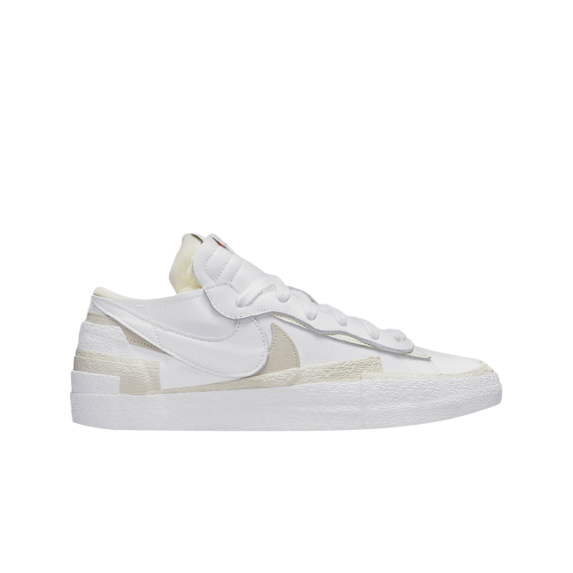 나이키 x 사카이 블레이저 로우 화이트 페이턴트 레더(Nike x Sacai Blazer Low White Patent Leather)