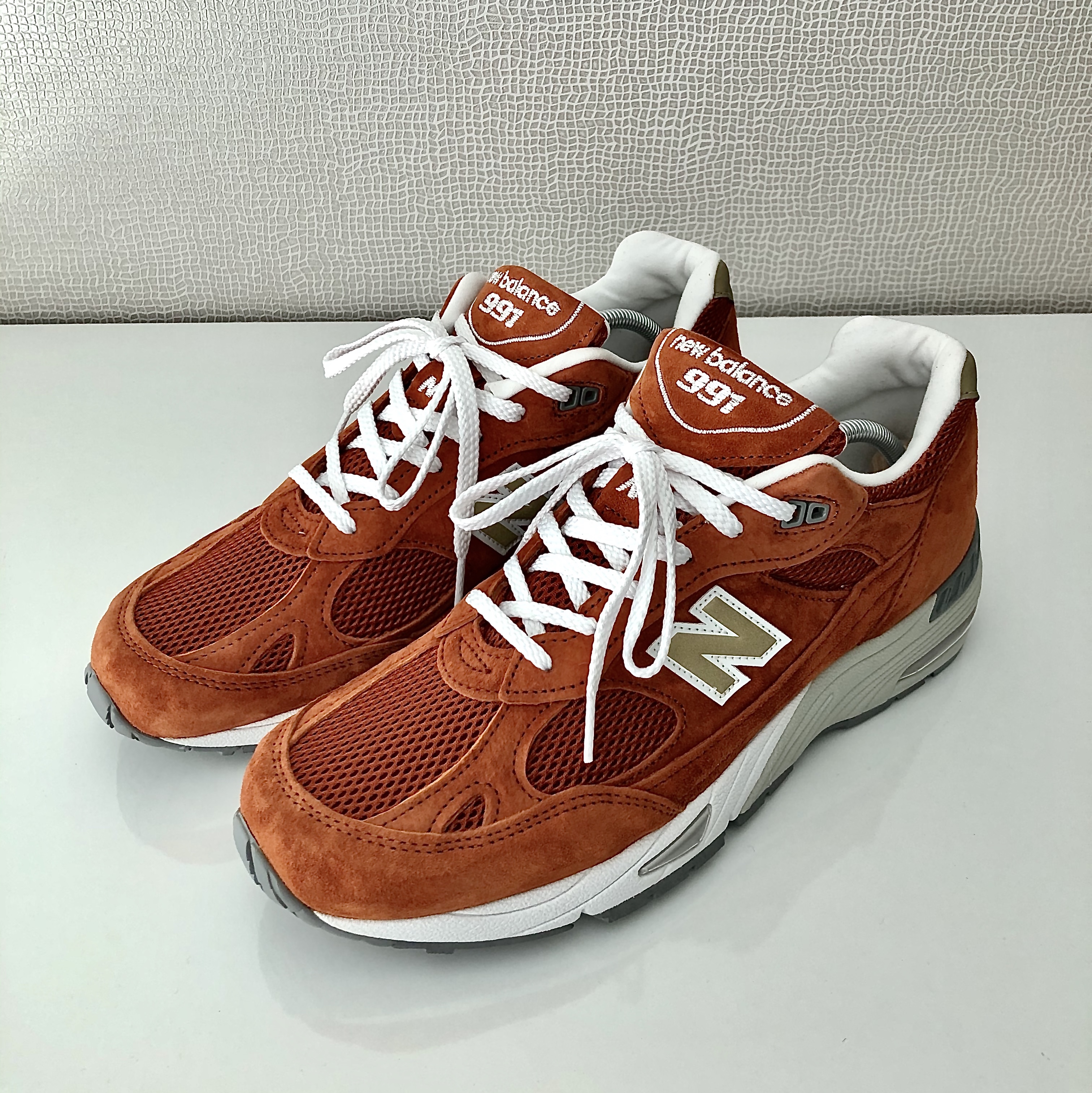New Balance Made in UK 991 Eastern Species 착용 스타일