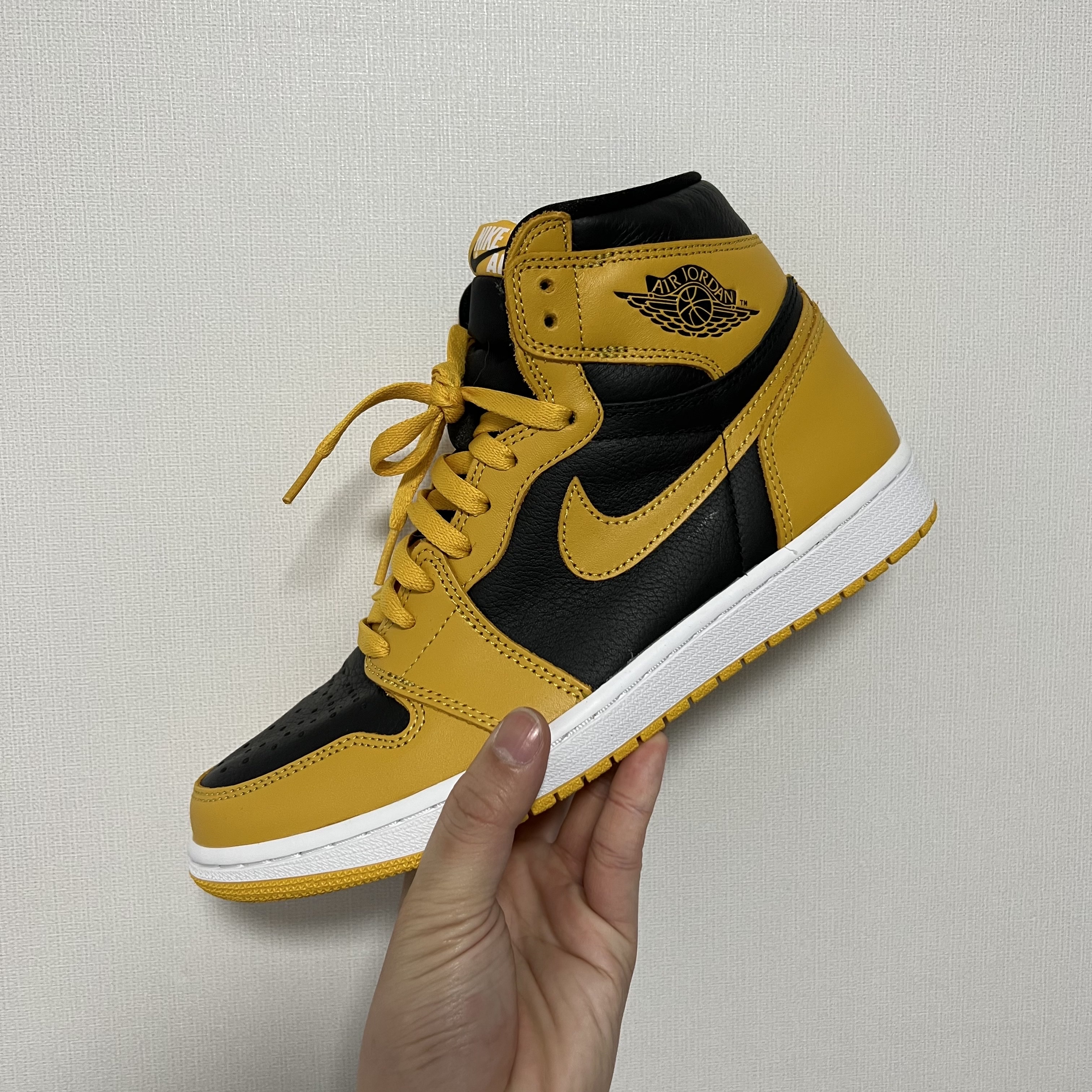 Jordan 1 Retro High OG Pollen 착용 스타일