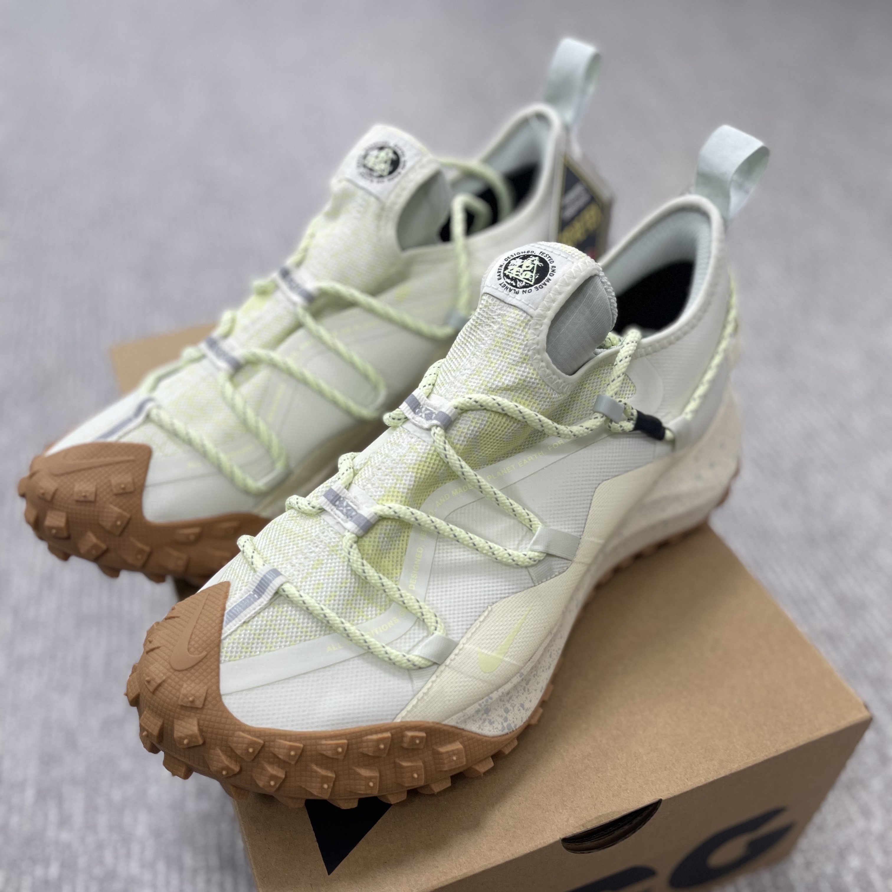 Nike ACG Mountain Fly Low Gore-Tex SE Sea Glass 착용 스타일