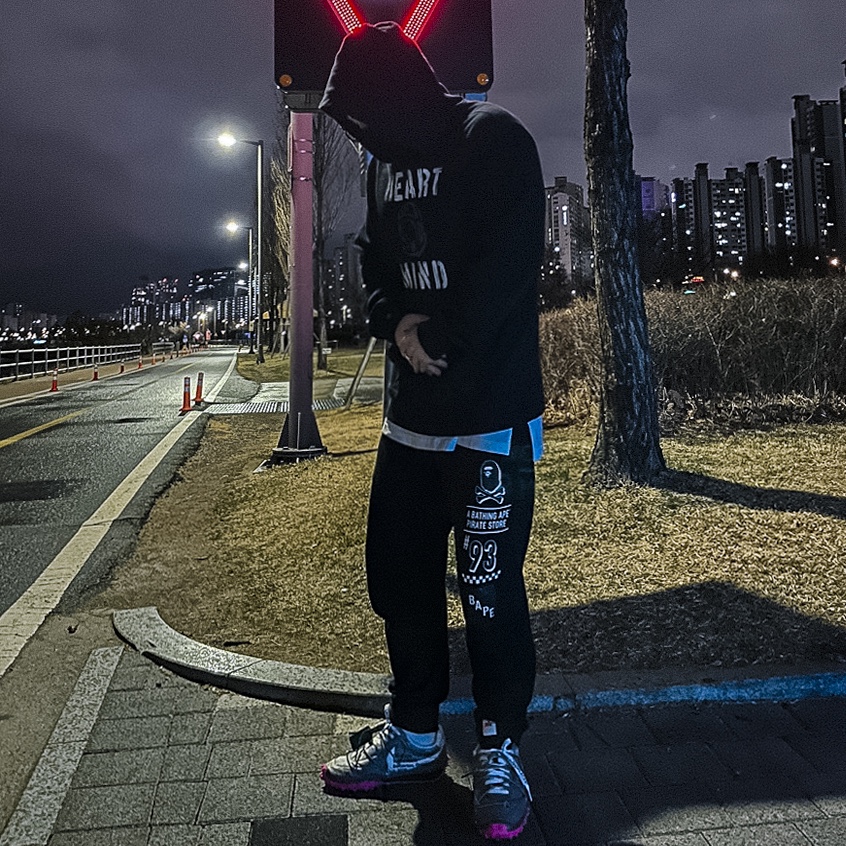 (W) Nike x Off-White Waffle Racer Black 착용 스타일