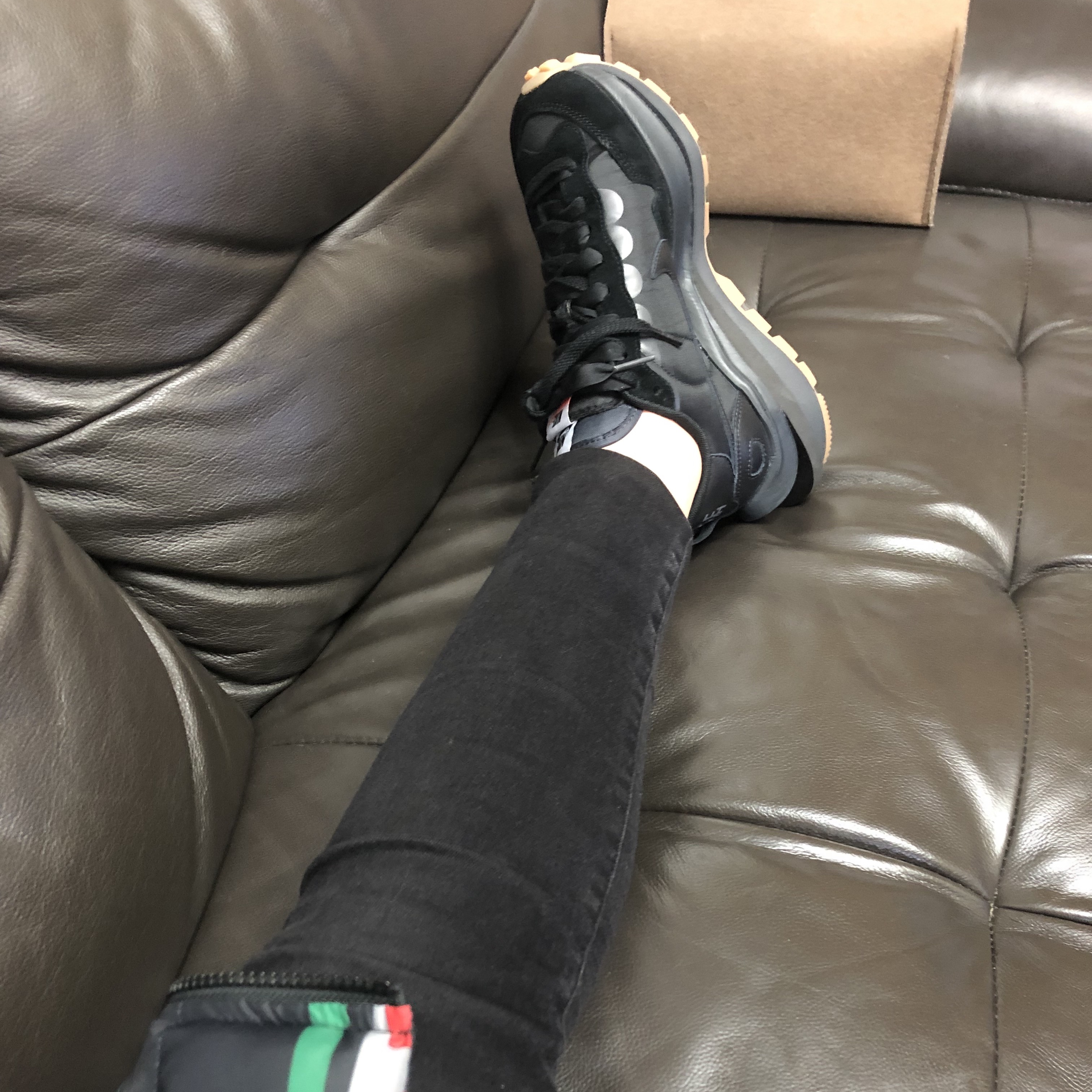 Nike x Sacai VaporWaffle Black and Gum 착용 스타일