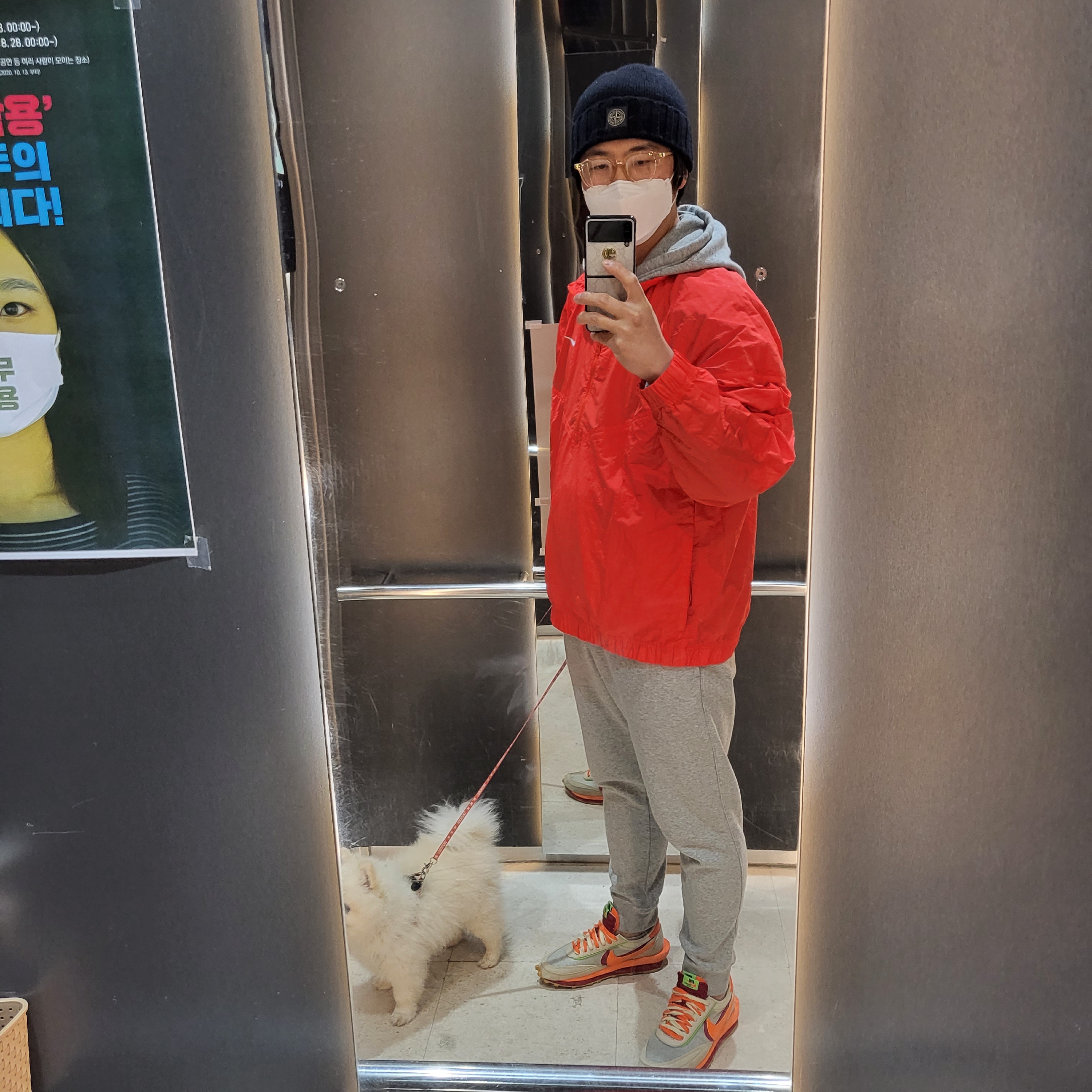 Nike x Stussy Windrunner Jacket Habanero Red, Nike x Sacai x Clot LDWaffle Orange Blaze 착용 스타일 - 2