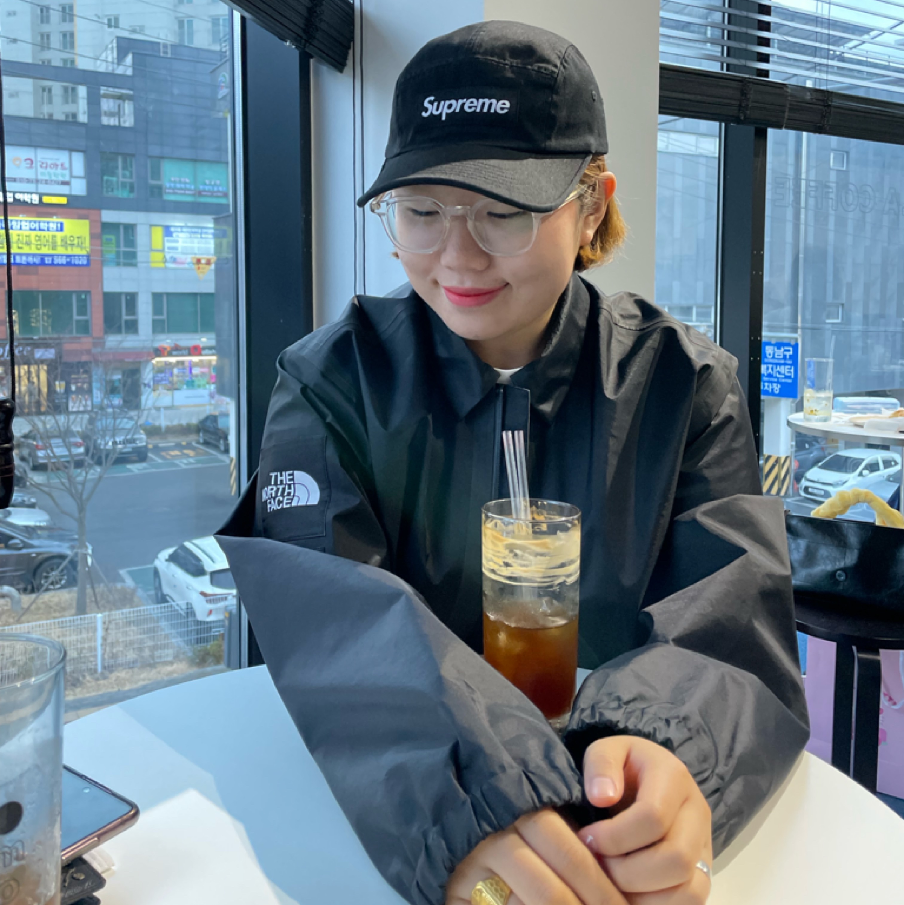 Supreme Washed Chino Twill Camp Cap Black, Supreme x The North Face Summit Series Outer Tape Seam Coaches Jacket Black - 21SS 착용 스타일