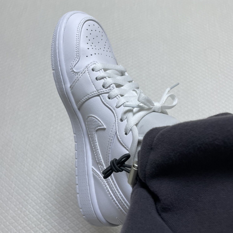 (W) Jordan 1 Low Triple White 2020 착용 스타일