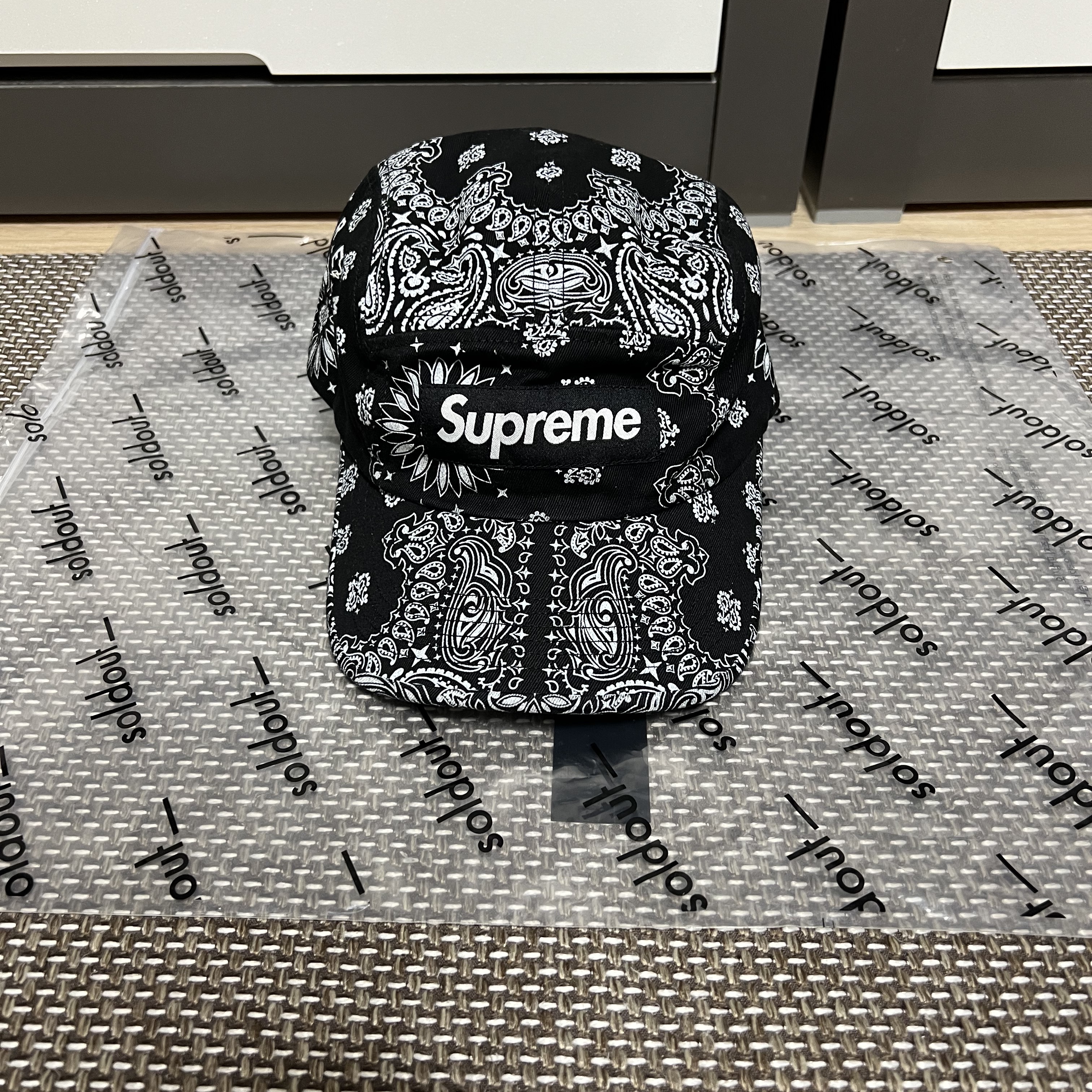 Supreme Bandana Camp Cap Black - 21SS 착용 스타일 - 2