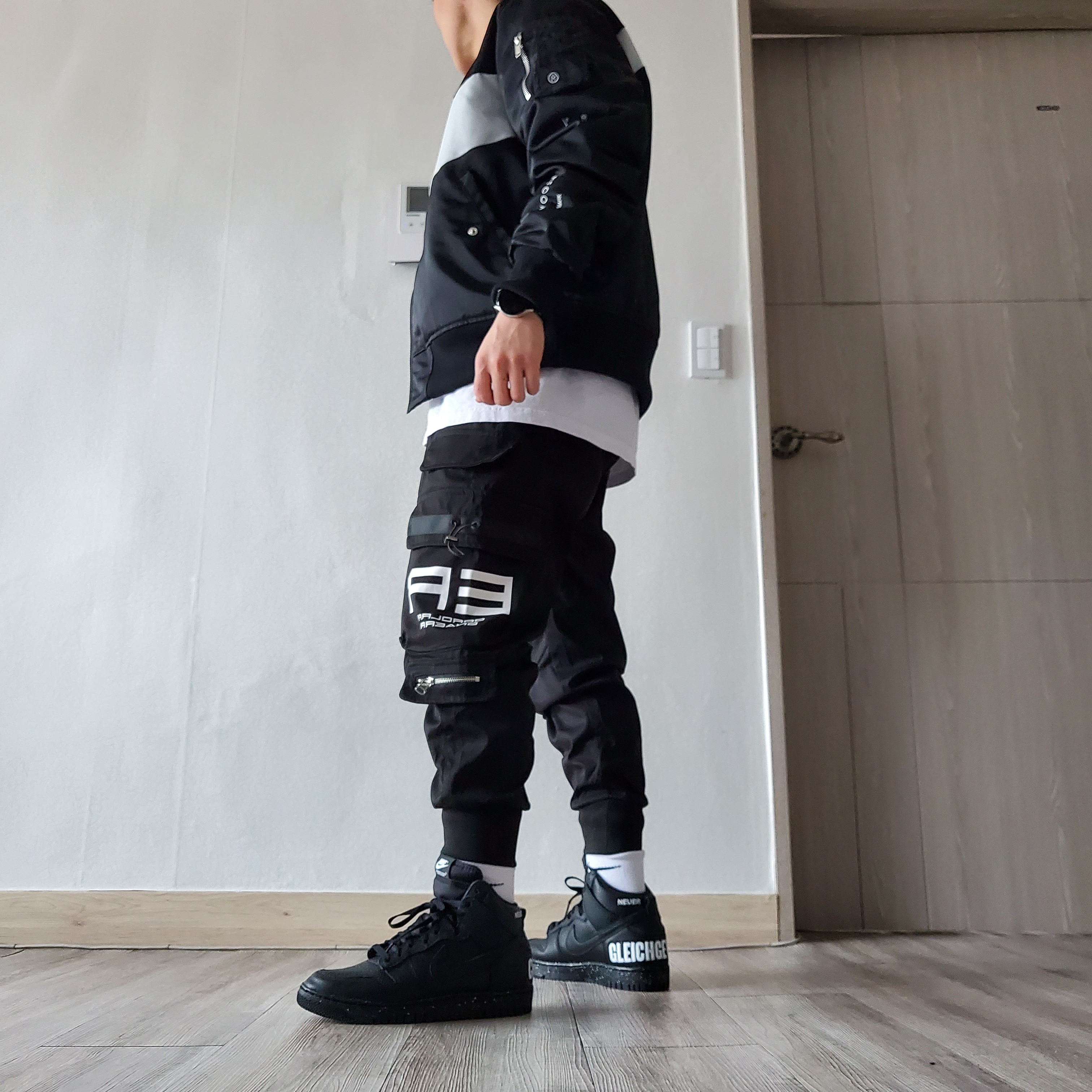 Nike x Undercover Dunk High 1985 Black 착용 스타일 - 1