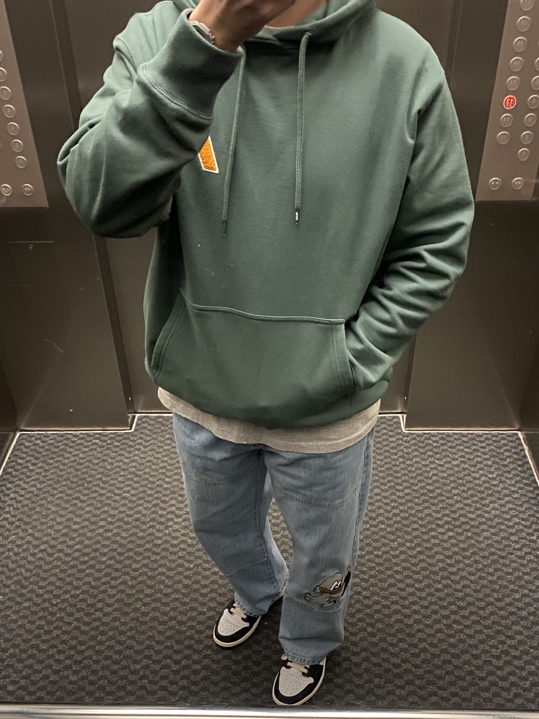 Palace Tri-Chenille Hood Green - 21FW, Palace Duck Bomb Panel Jeans Stone Wash - 22SS 착용 스타일