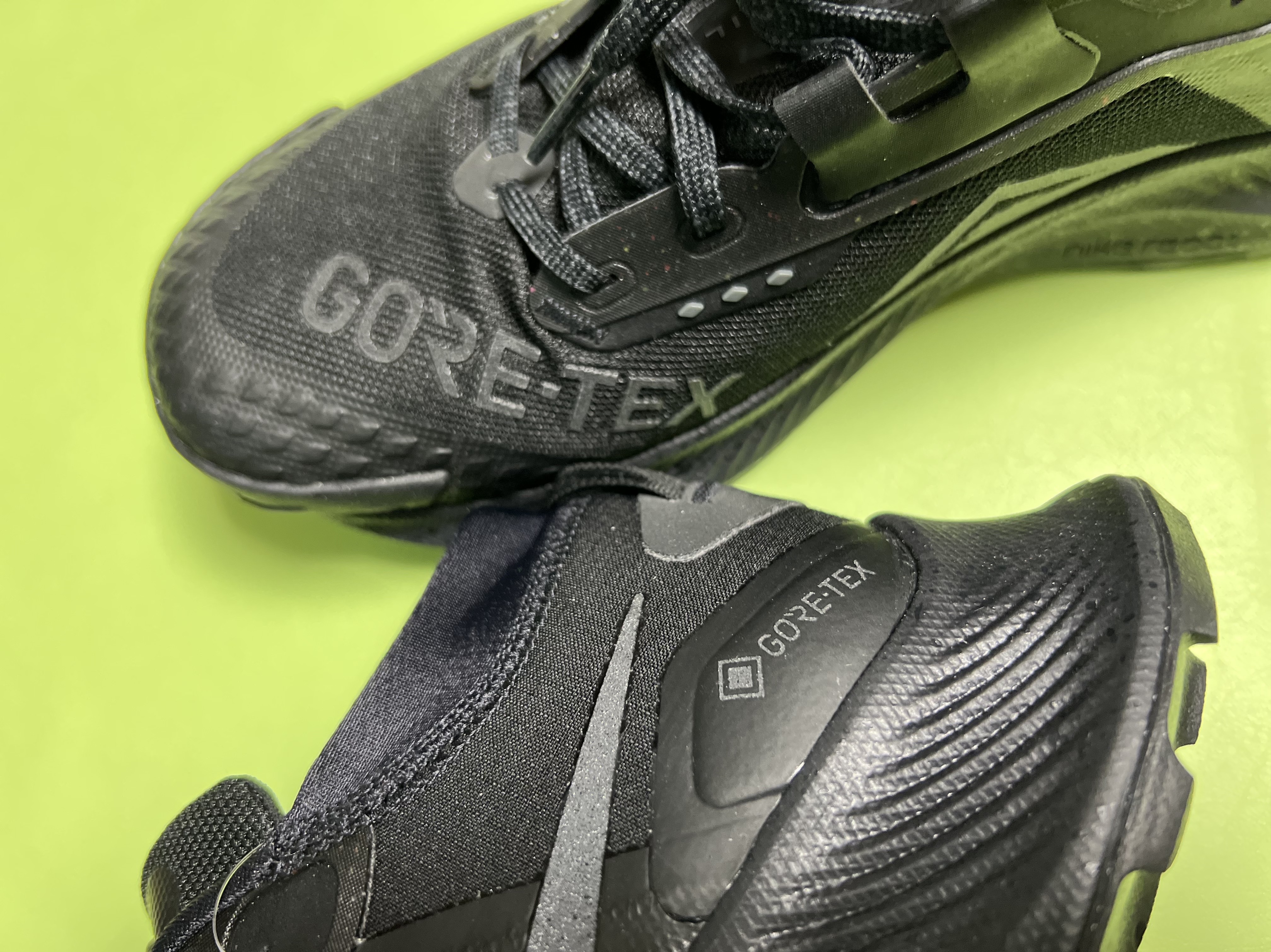 Nike Pegasus Trail 3 Gore-Tex Black Dark Smoke Grey 착용 스타일