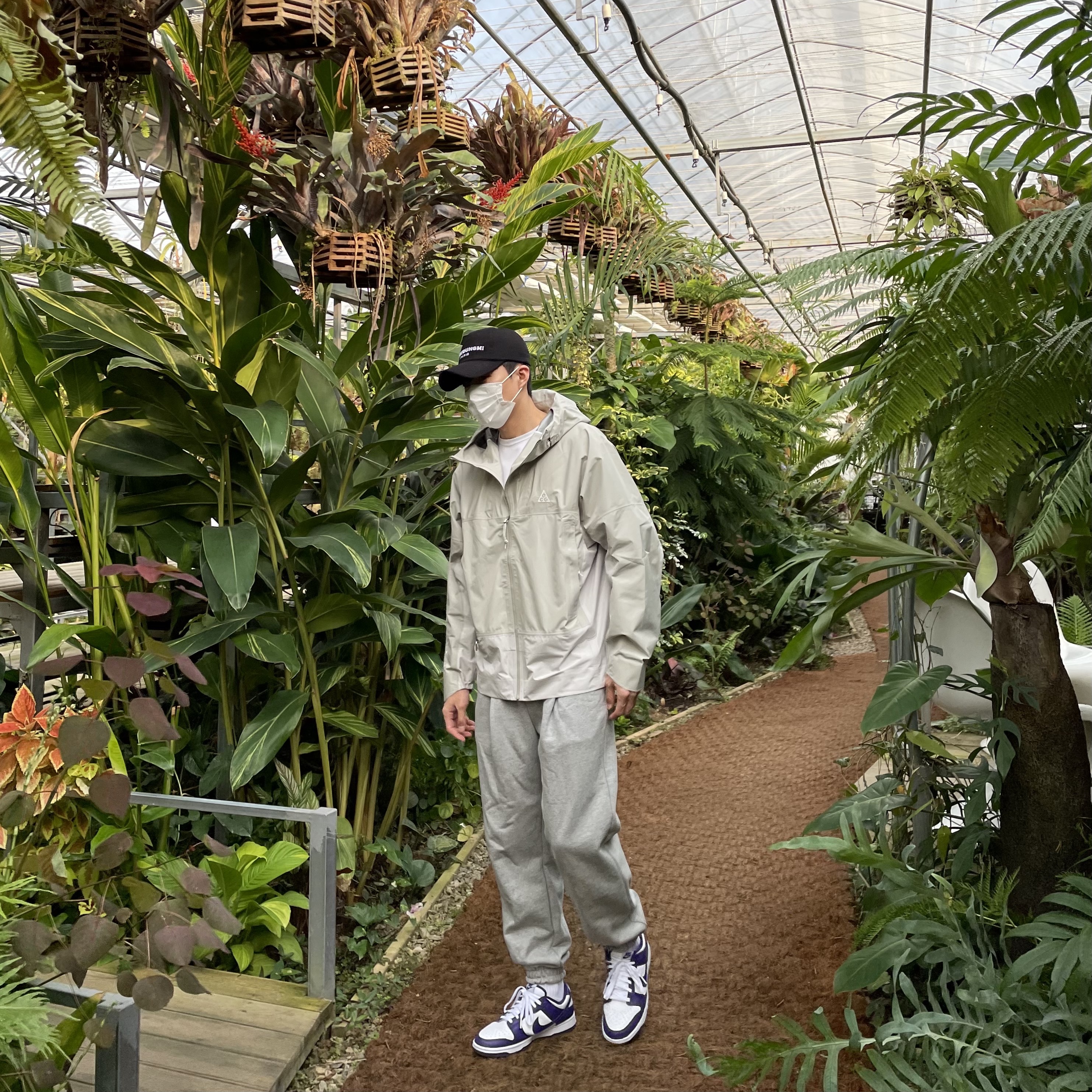 Nike ACG Storm-Fit ADV Chain of Craters Jacket Light Stone - Asia, Nike Dunk Low Retro Championship Court Purple 착용 스타일 - 2