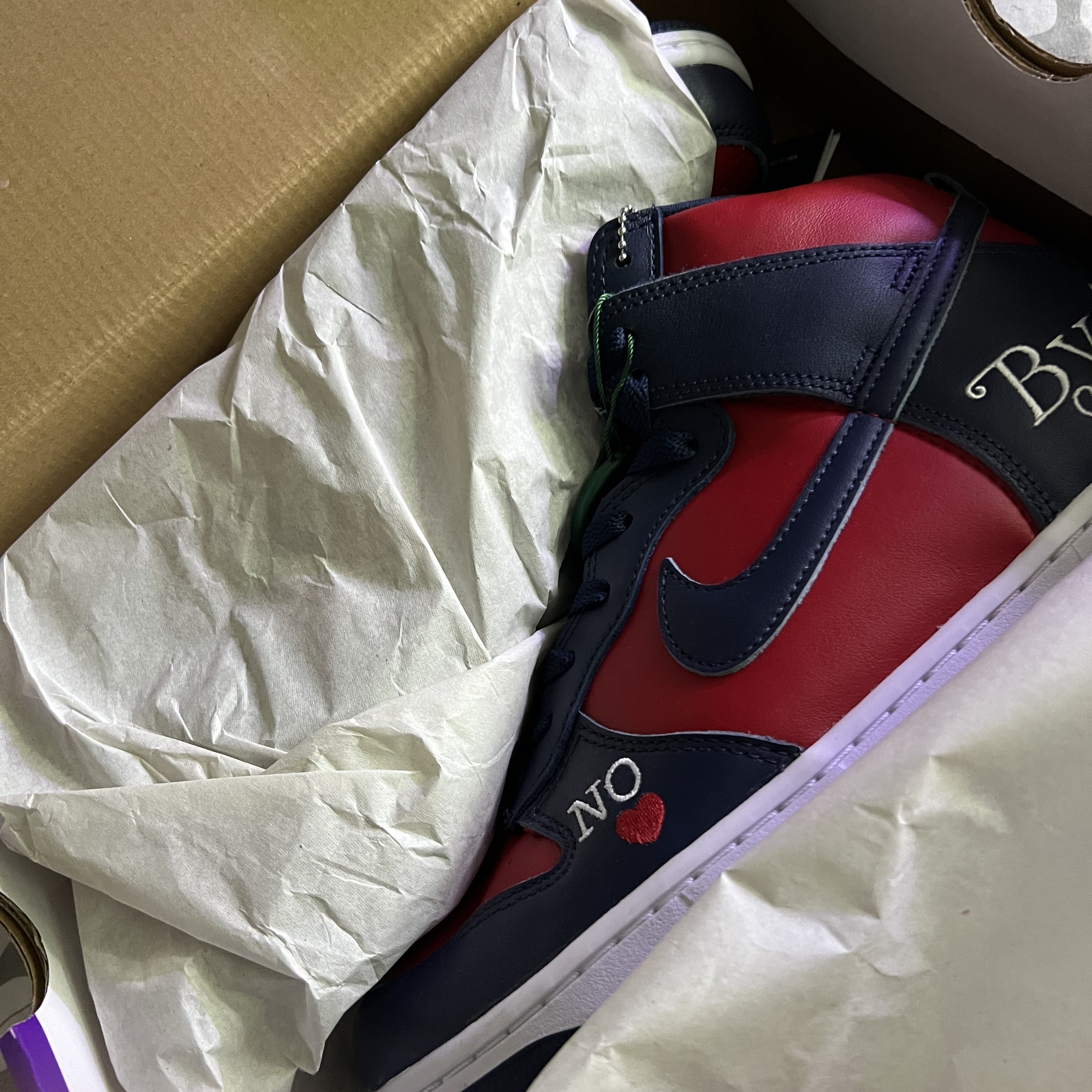 Nike x Supreme SB Dunk High OG QS By Any Means Varsity Red Midnight Navy, Supreme x The North Face RTG Jacket + Vest Black - 20SS 착용 스타일 - 1