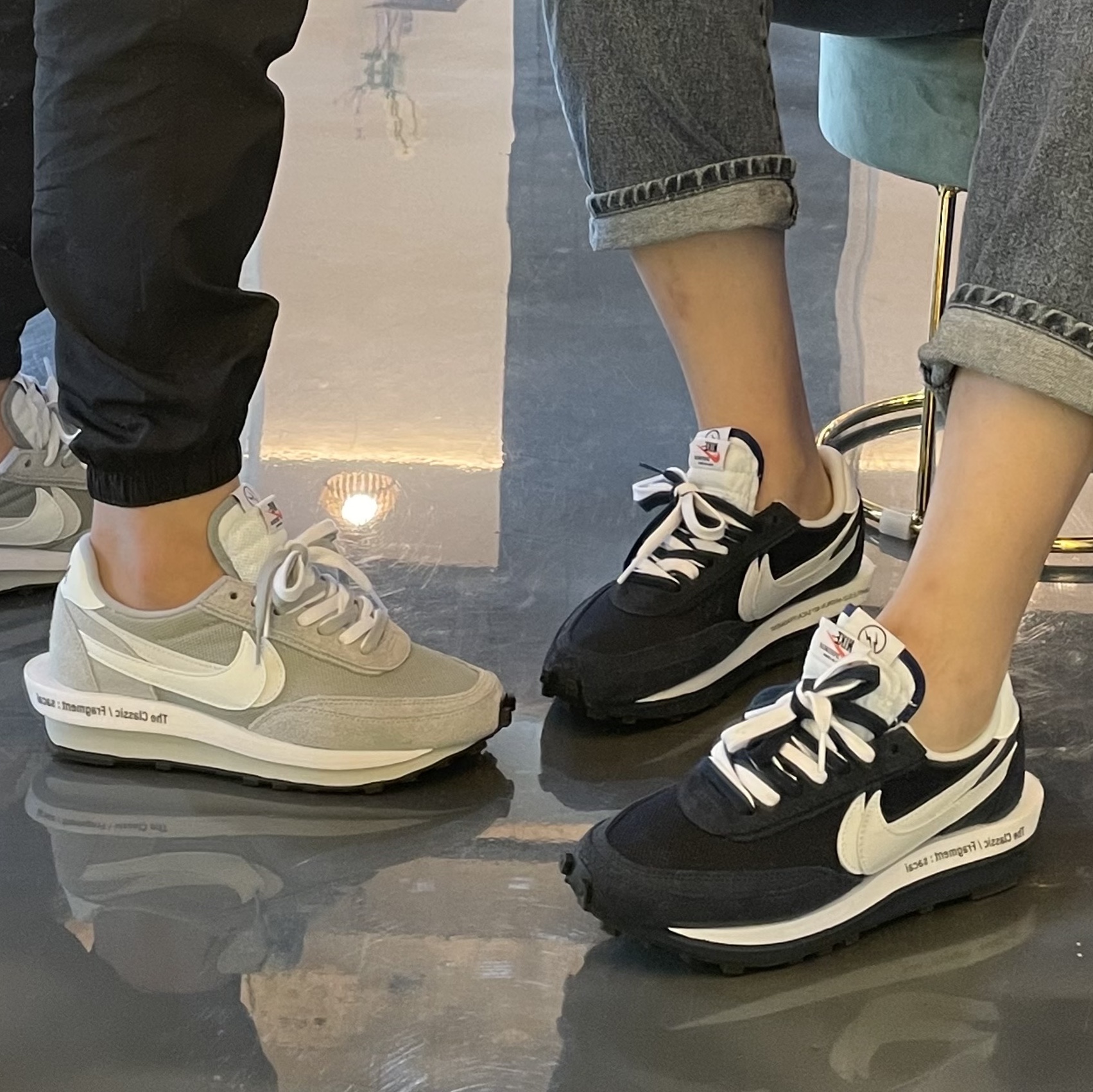 Nike x Sacai x Fragment LDWaffle Light Smoke Grey, Nike x Sacai x Fragment LDWaffle Blackened Blue 착용 스타일