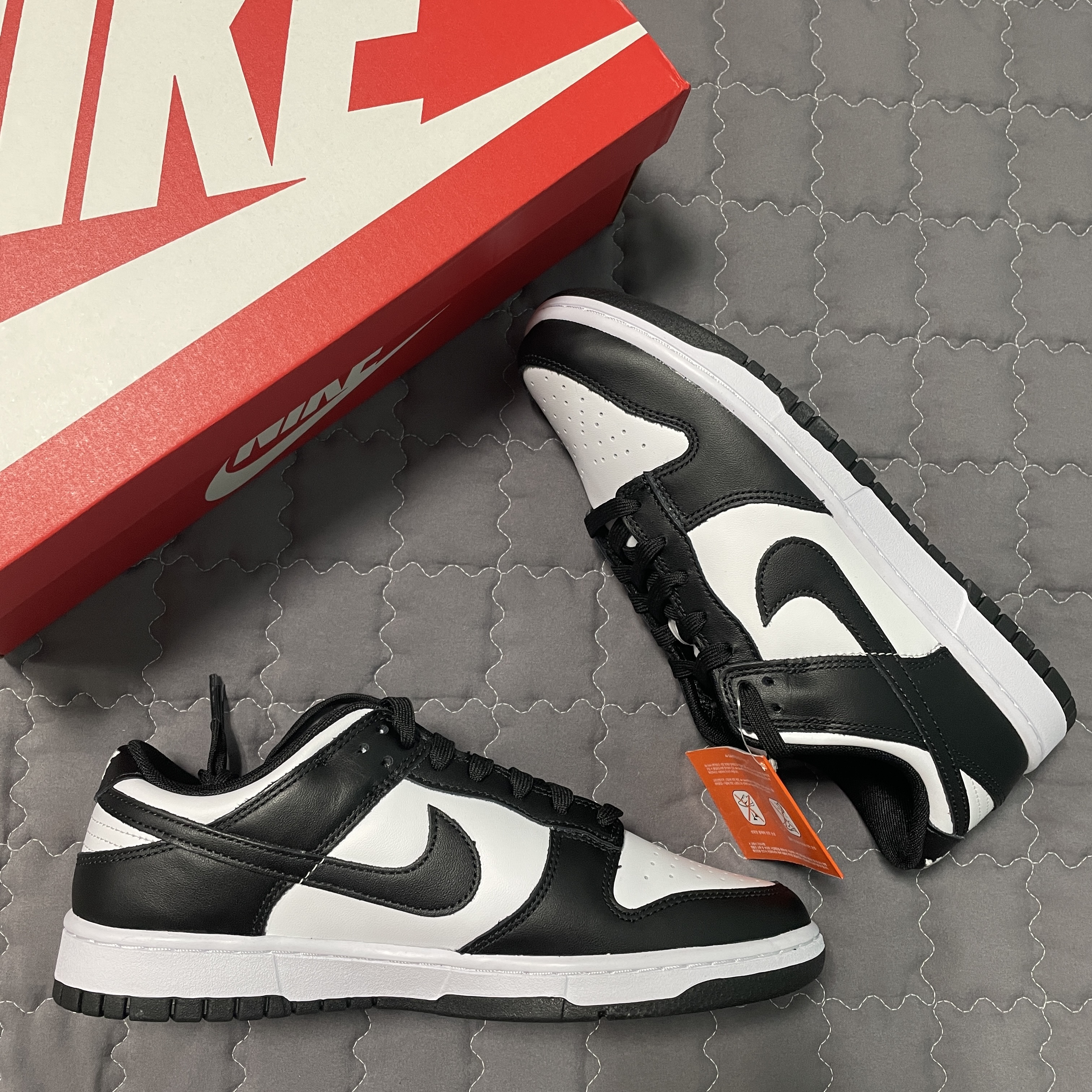 Nike Dunk Low Retro Black 착용 스타일