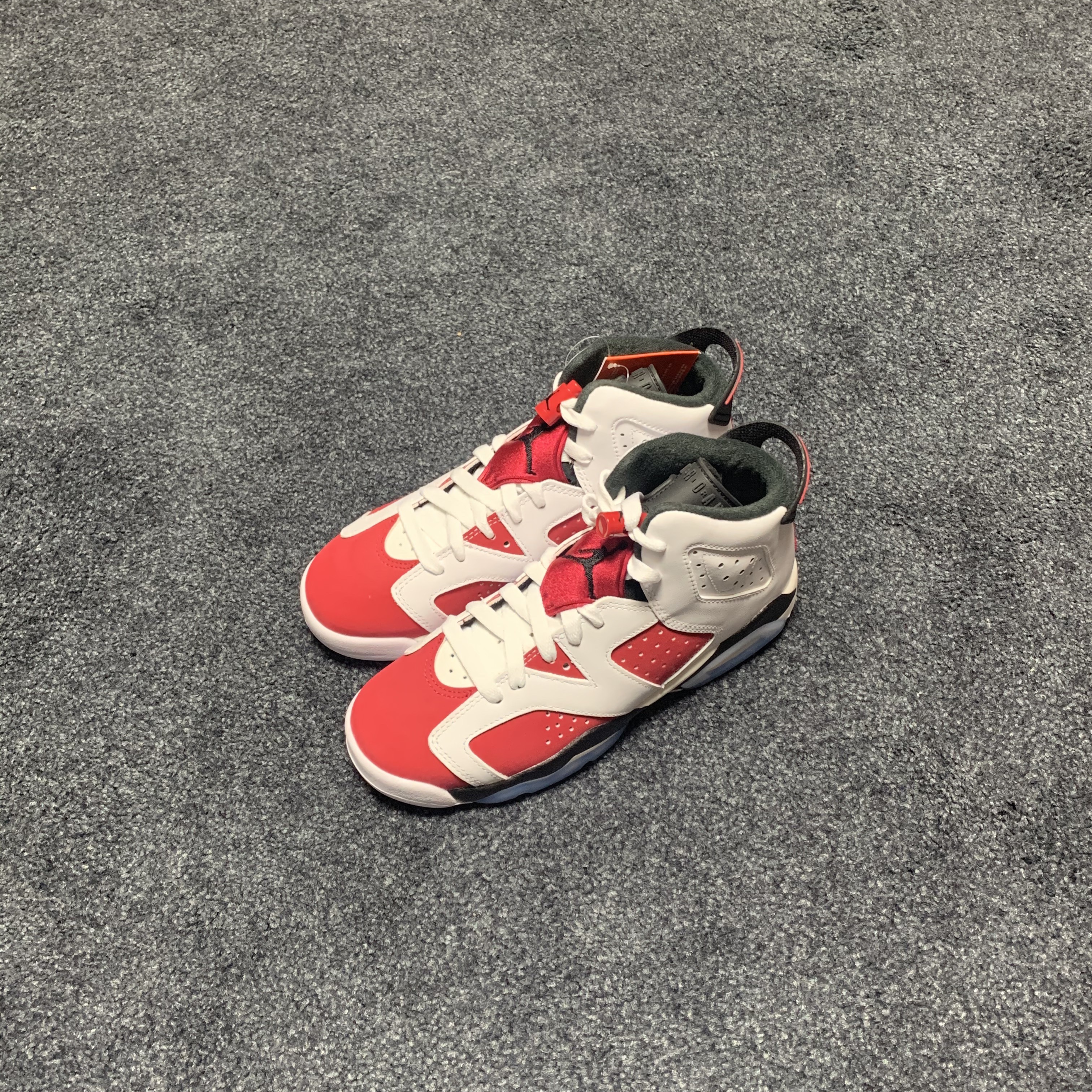 (GS) Jordan 6 Retro Carmine 2021 착용 스타일 - 1