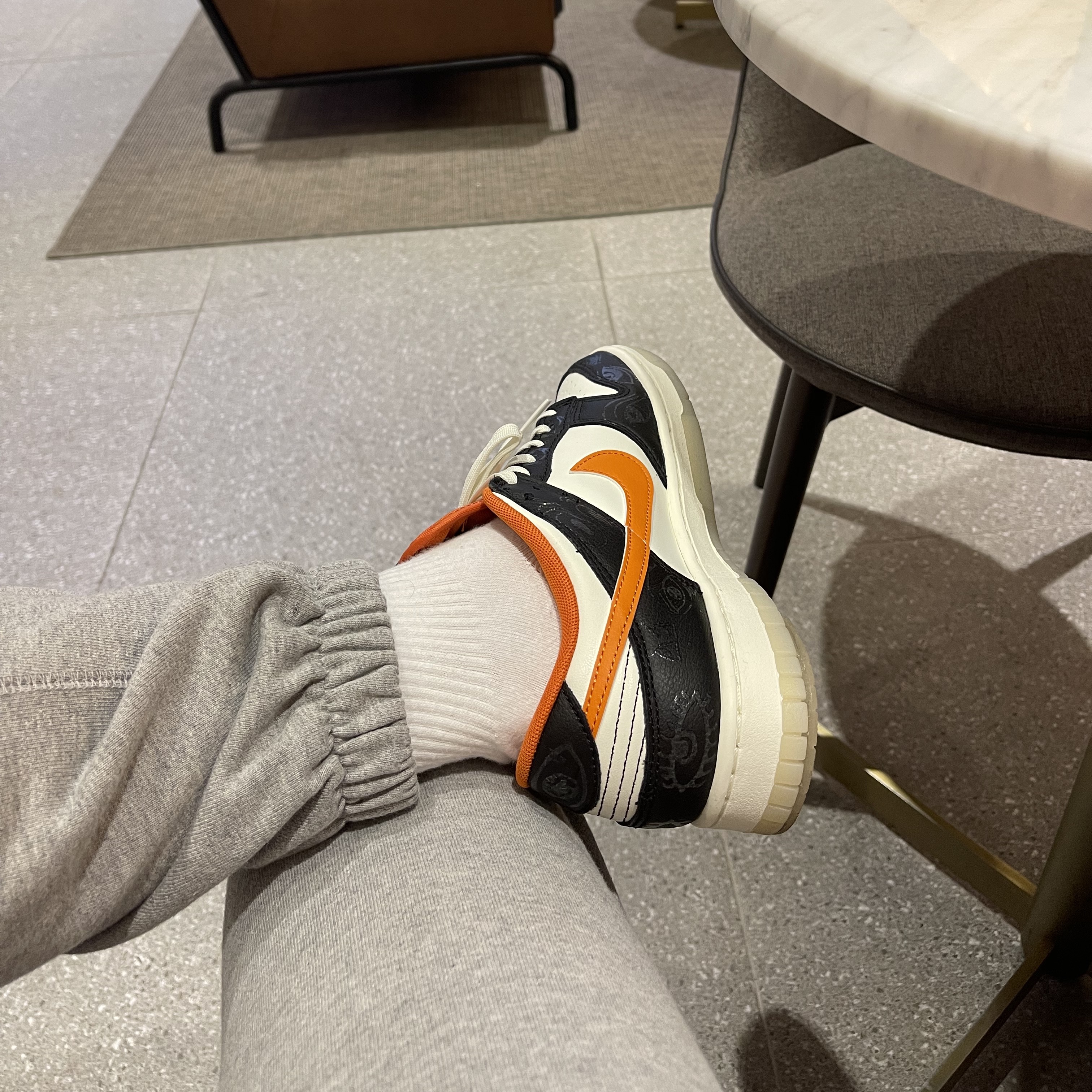 Nike Dunk Low Retro PRM Halloween 착용 스타일