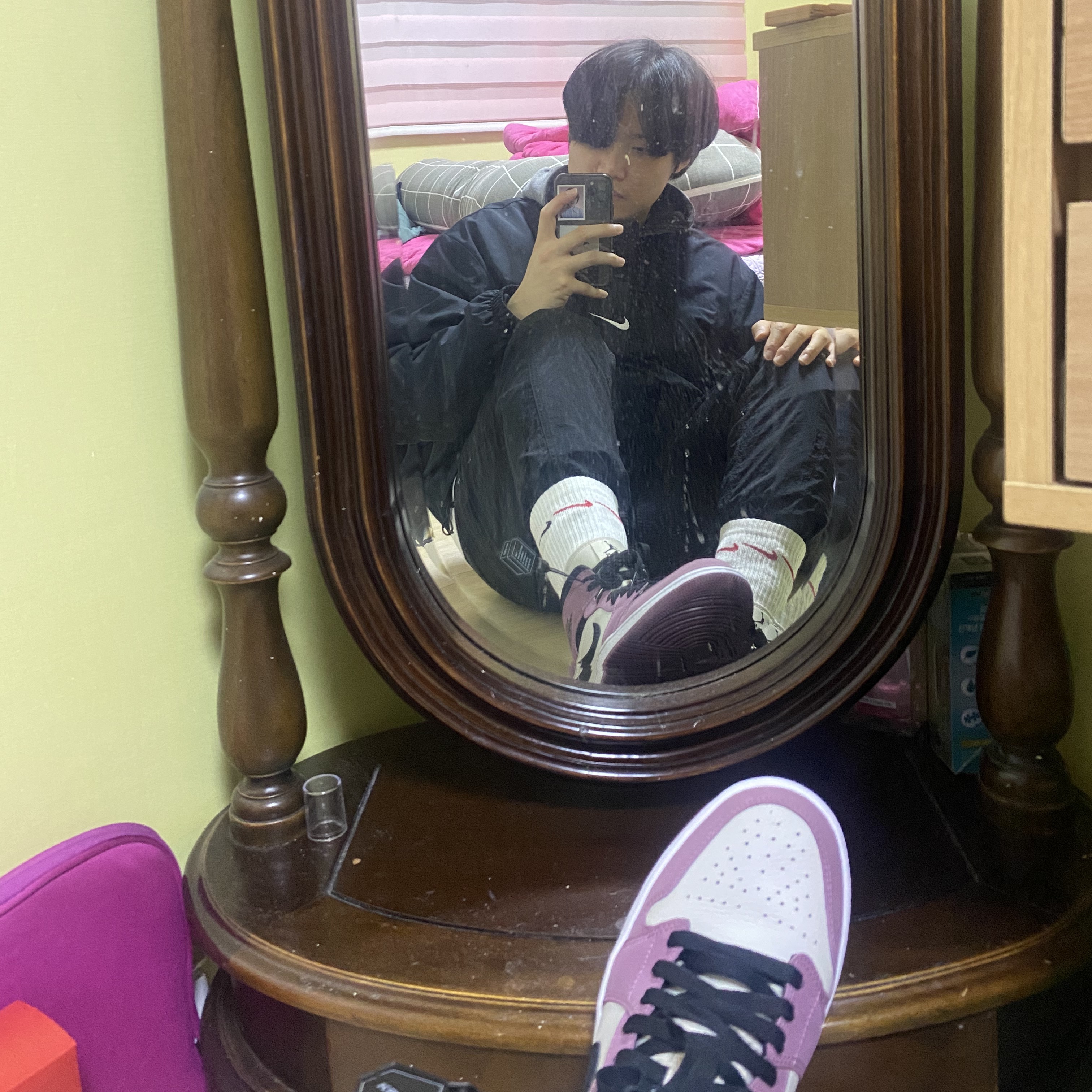 (W) Jordan 1 Mid SE Light Mulberry 착용 스타일 - 1