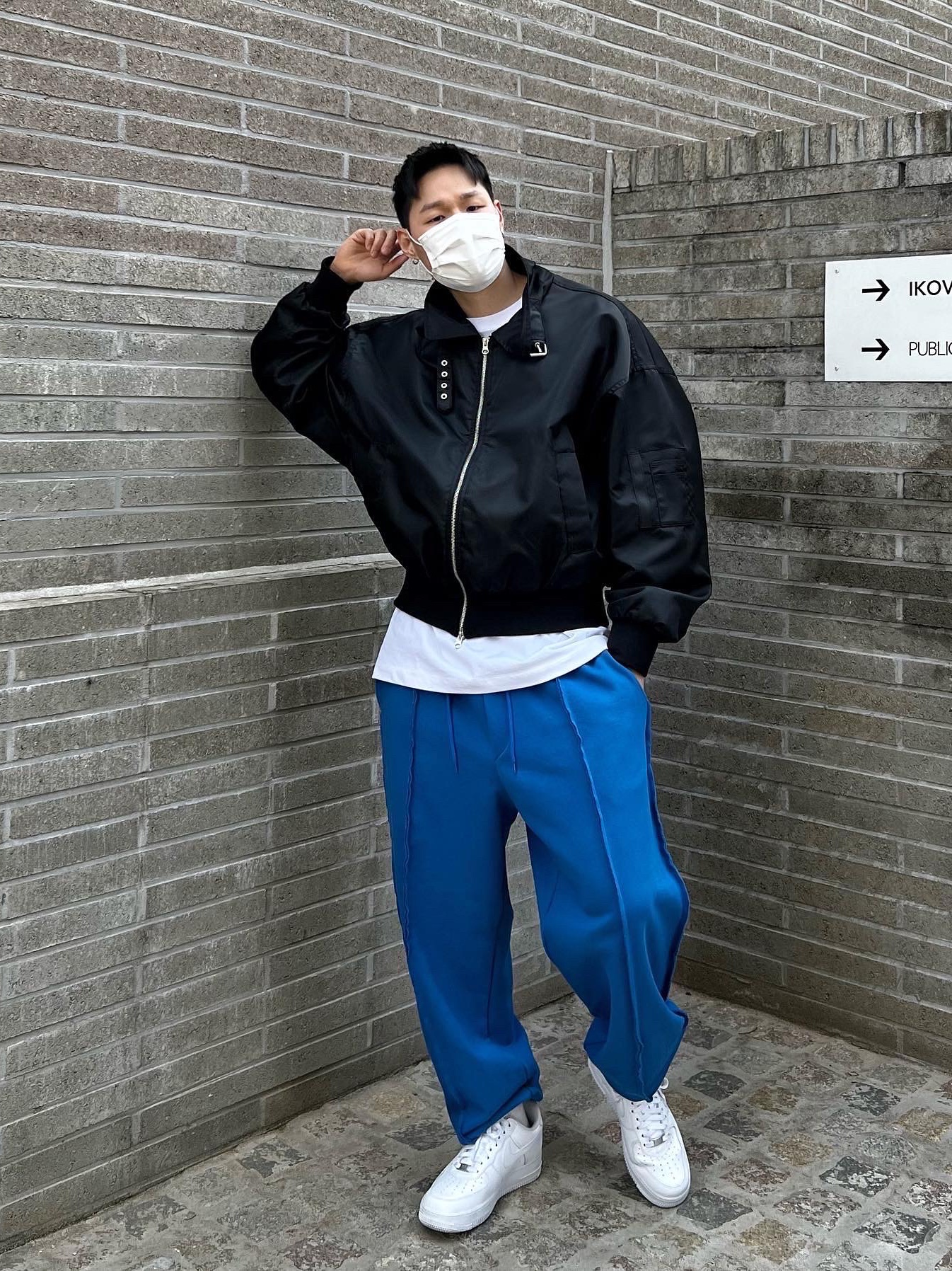 Nike x Supreme Air Force 1 Low White 착용 스타일 - 1