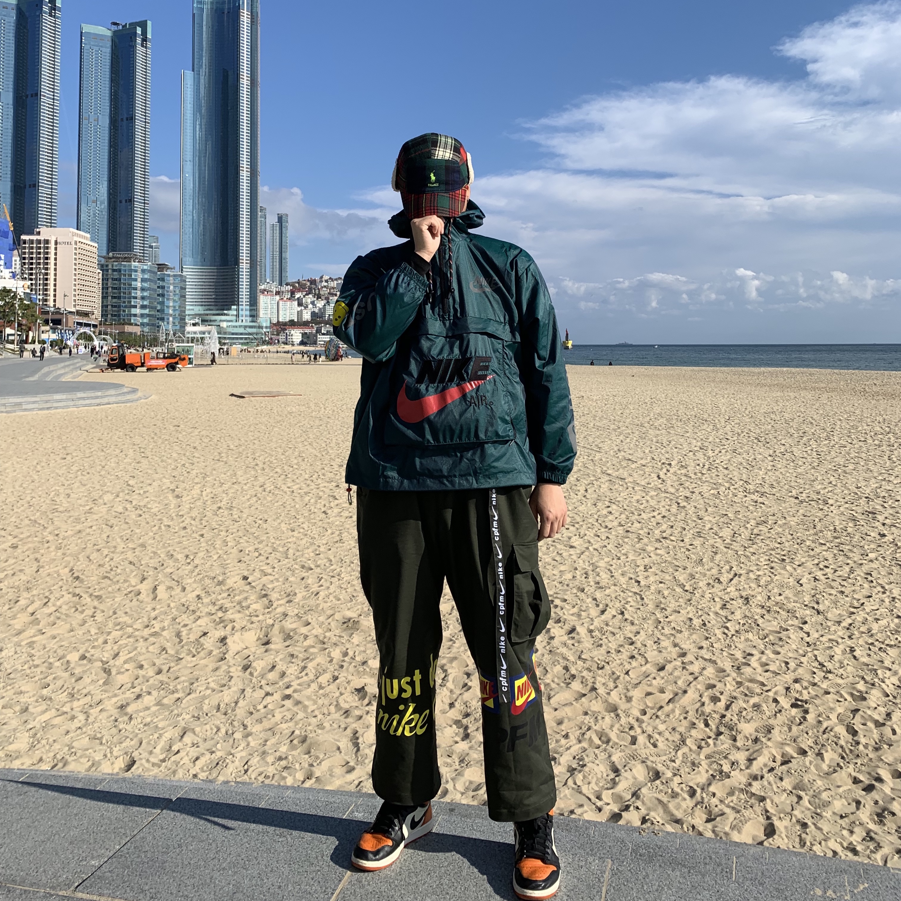Nike x Cactus Plant Flea Market Track Pants Olive, Nike x Cactus Plant Flea Market Anorak Teal 착용 스타일
