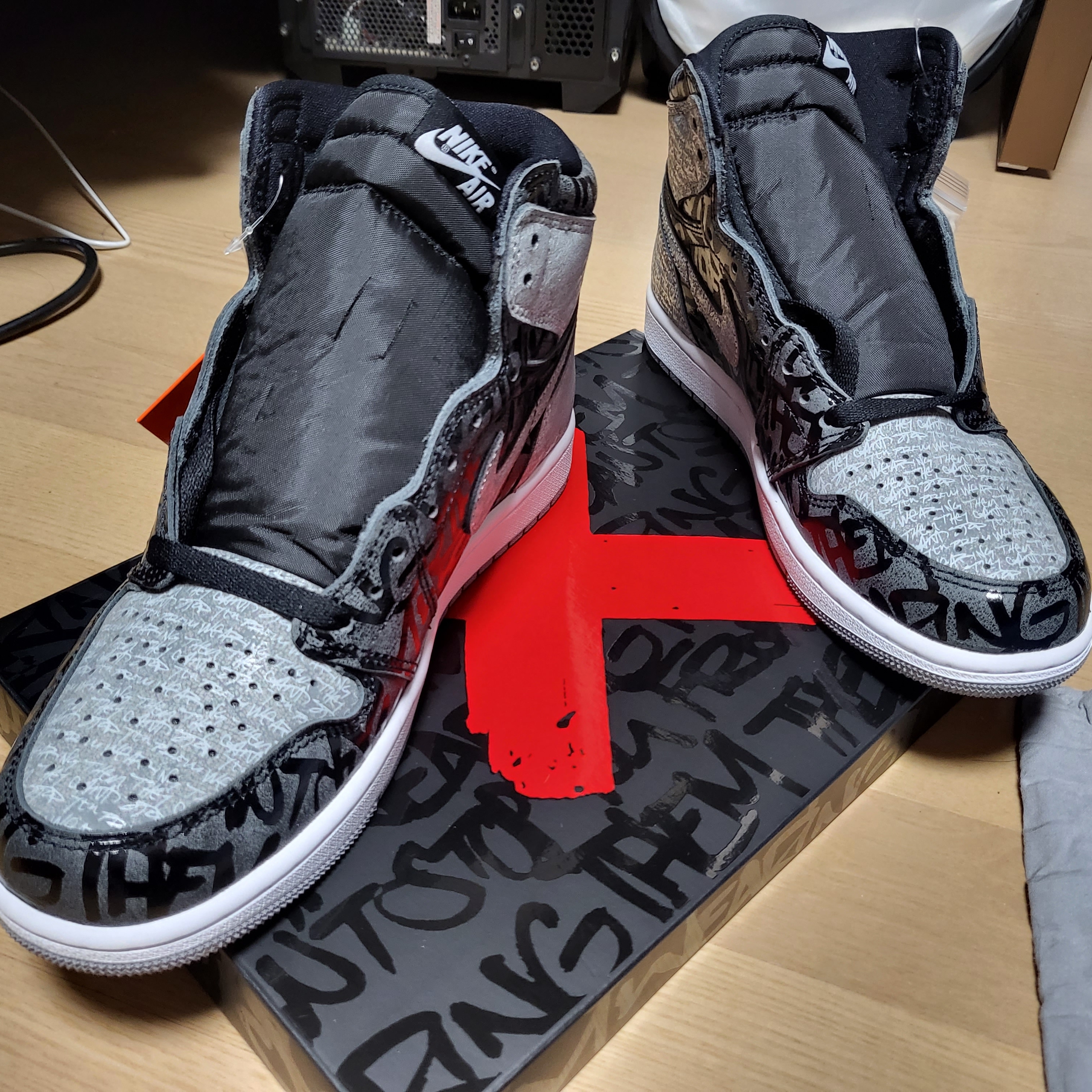Jordan 1 Retro High OG Rebellionaire 착용 스타일 - 1