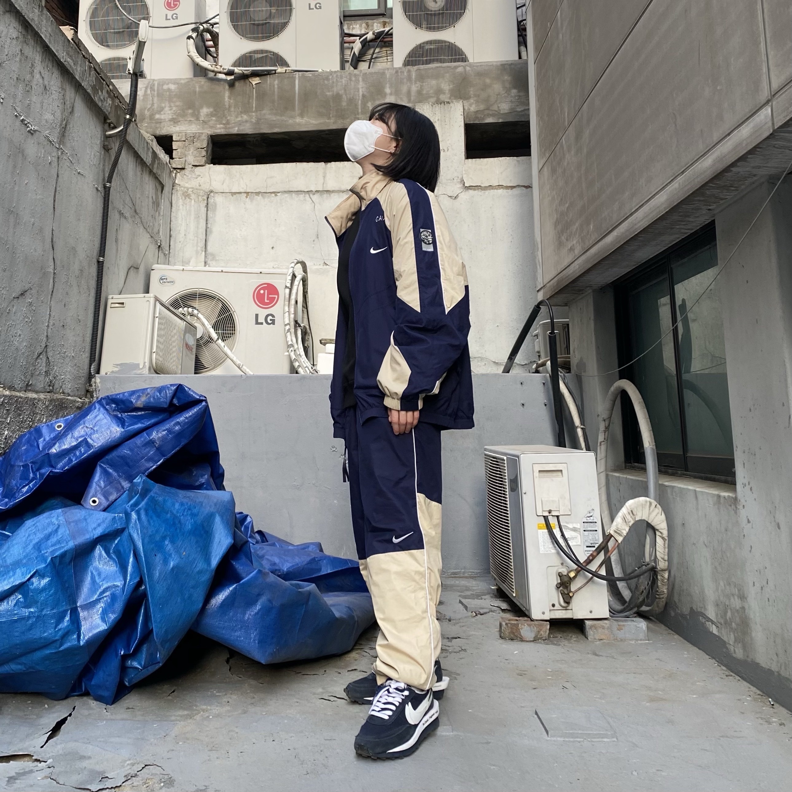 Nike x Cav Empt Track Jacket Navy, Nike x Cav Empt Track Pants Navy 착용 스타일 - 2