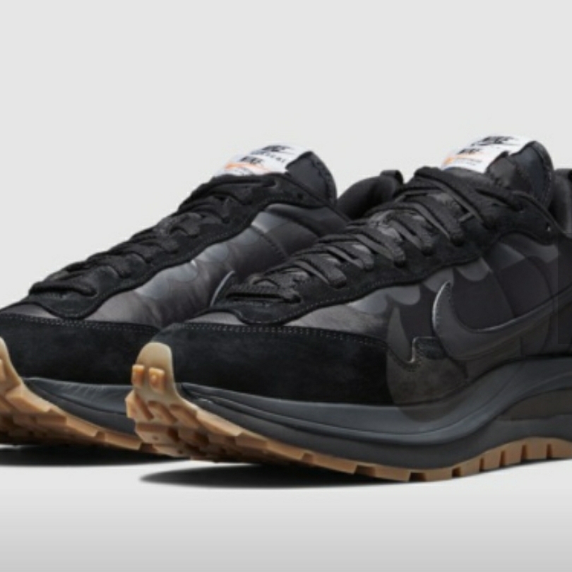 Nike x Sacai VaporWaffle Black and Gum 착용 스타일