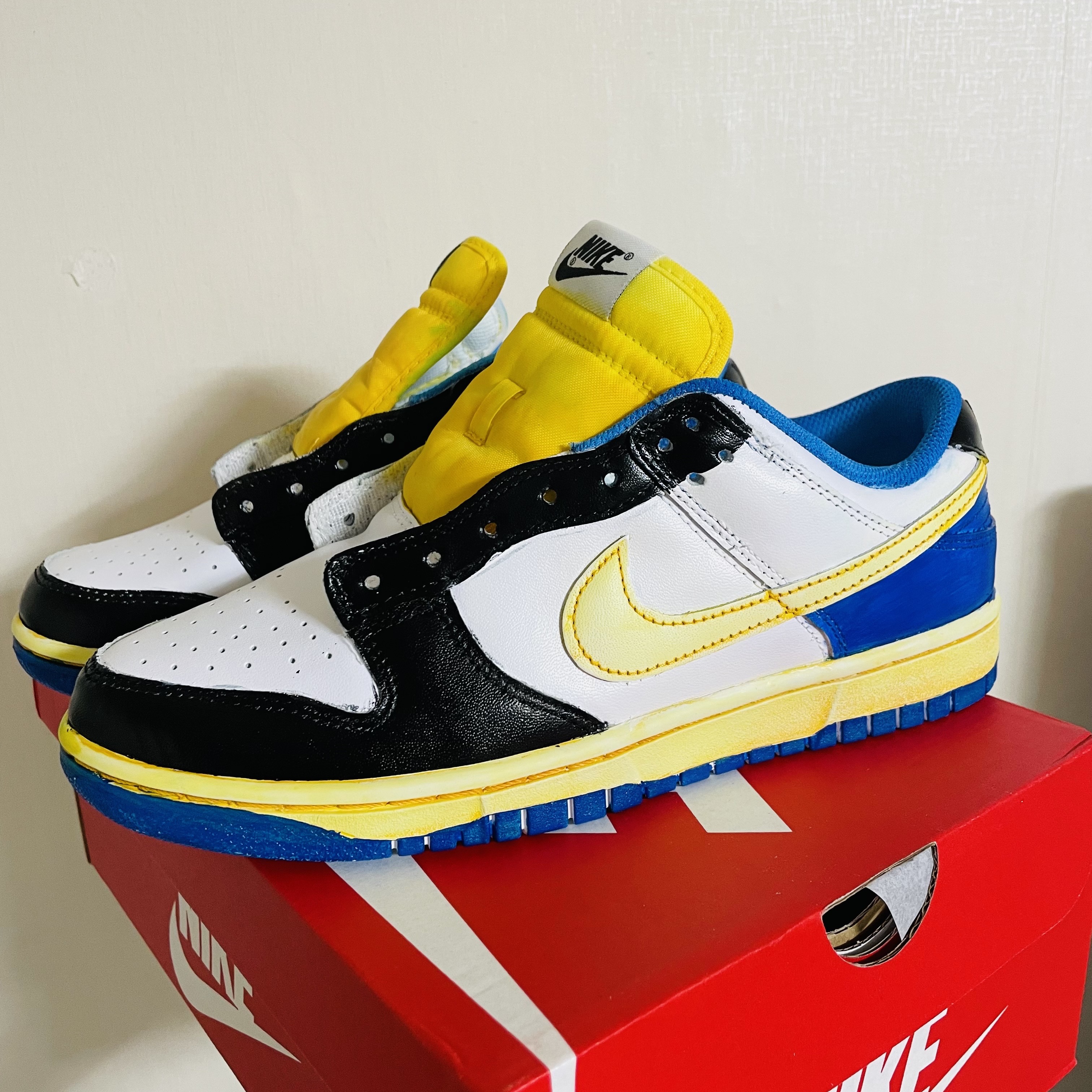 (W) Nike Dunk Low Triple White 착용 스타일 - 1