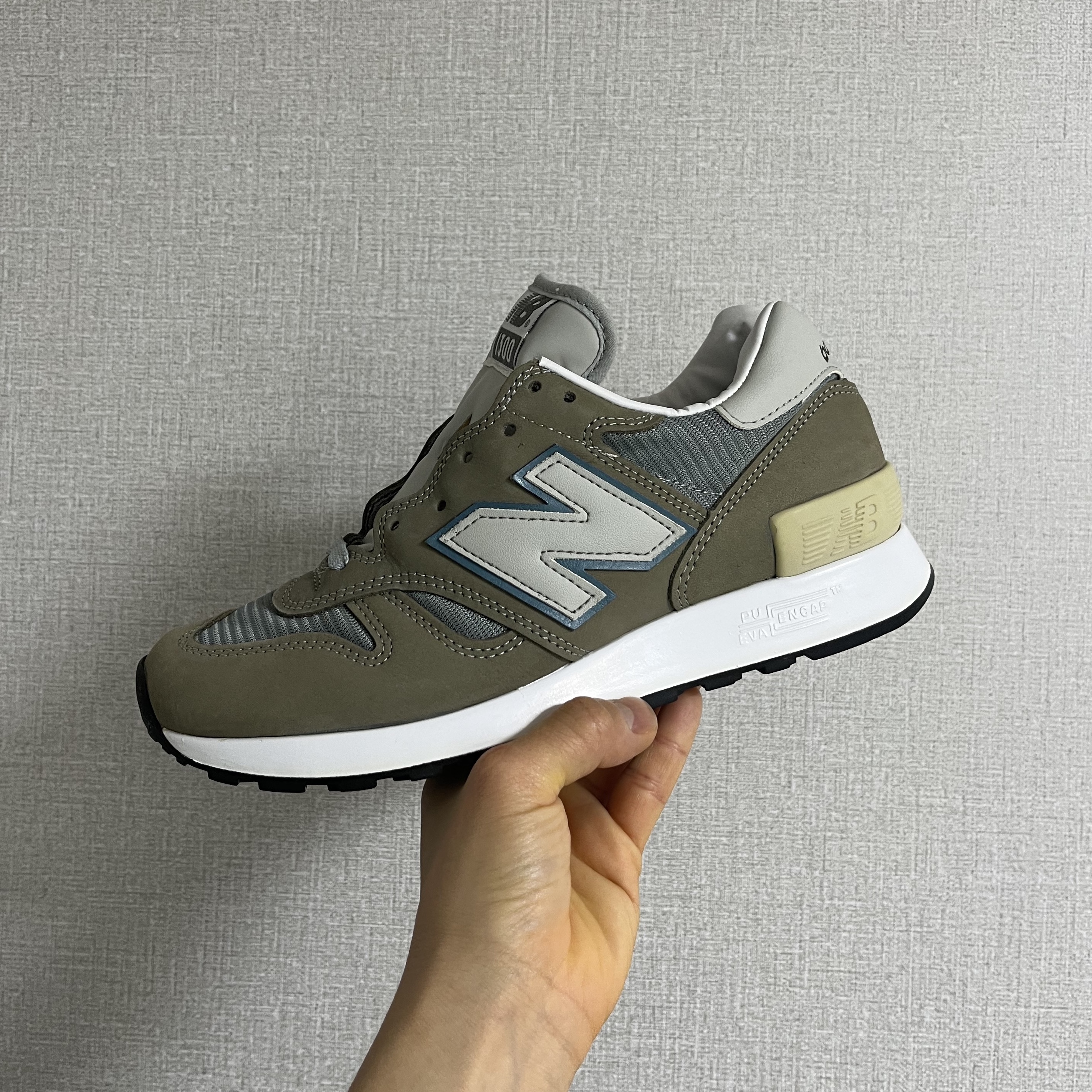 New Balance 1300JP 착용 스타일