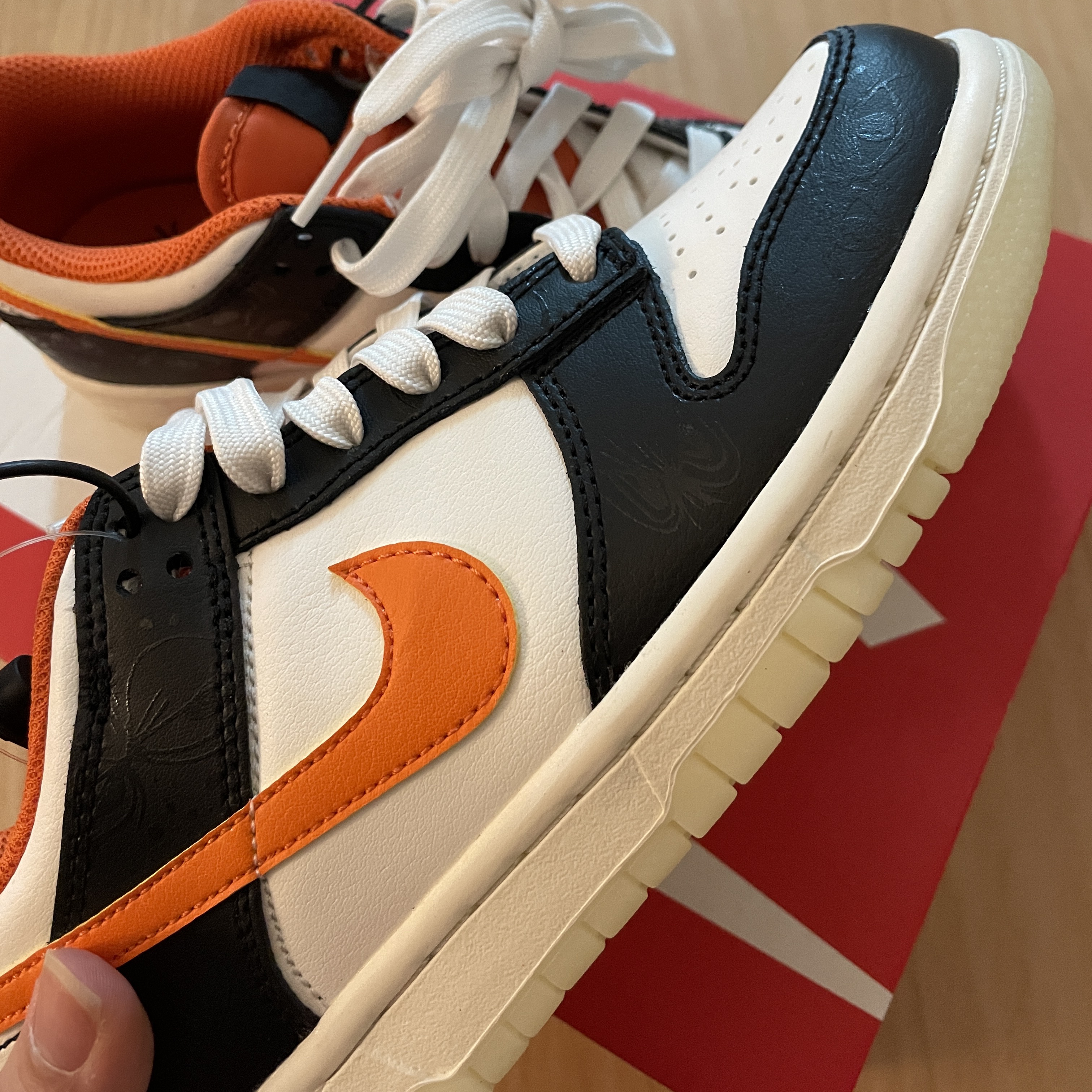Nike Dunk Low Retro PRM Halloween 착용 스타일