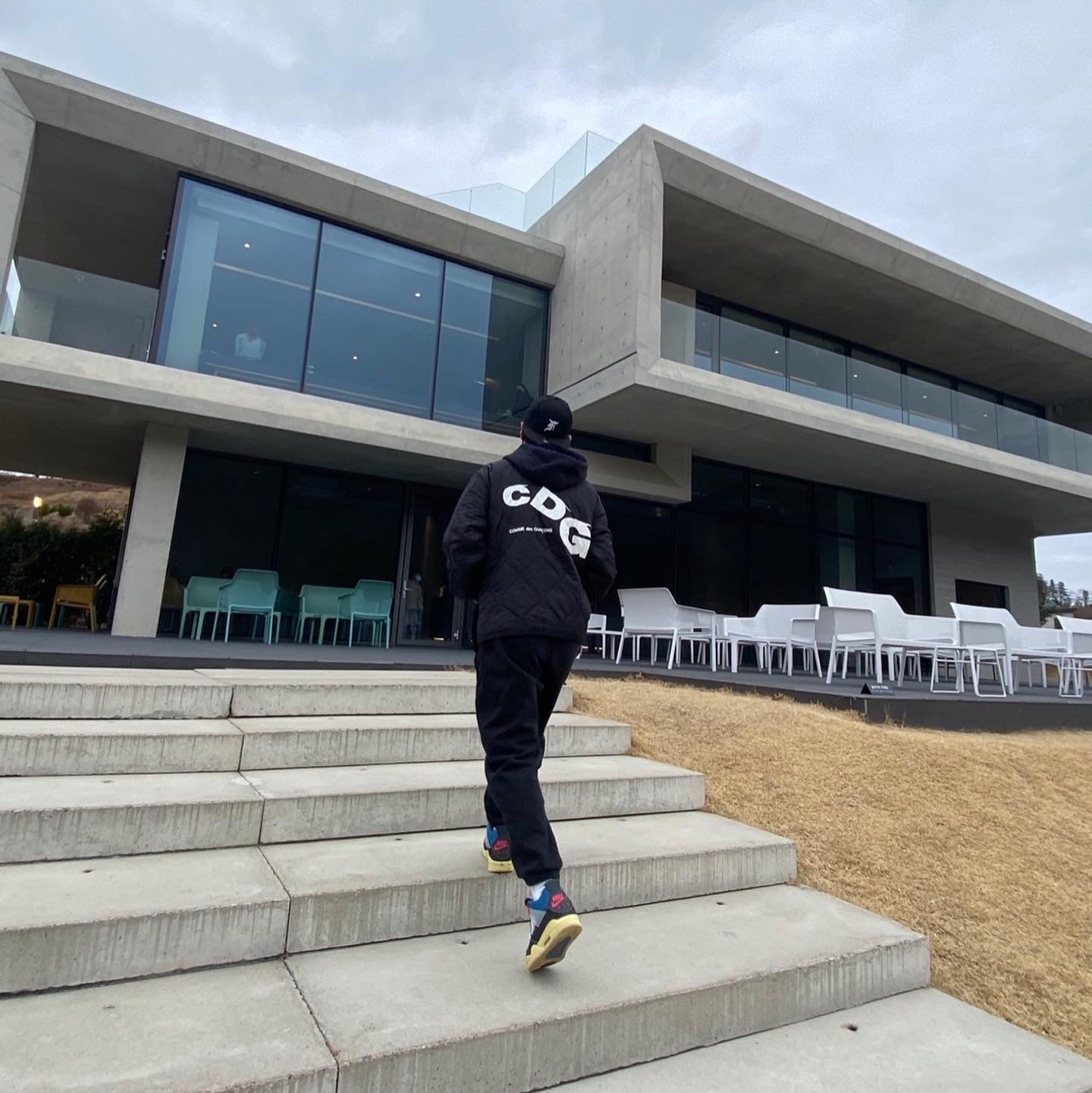 Jordan 4 x Union Retro Off Noir, Nike NRG Solo Swoosh Fleece Hoodie Black White - Asia 착용 스타일