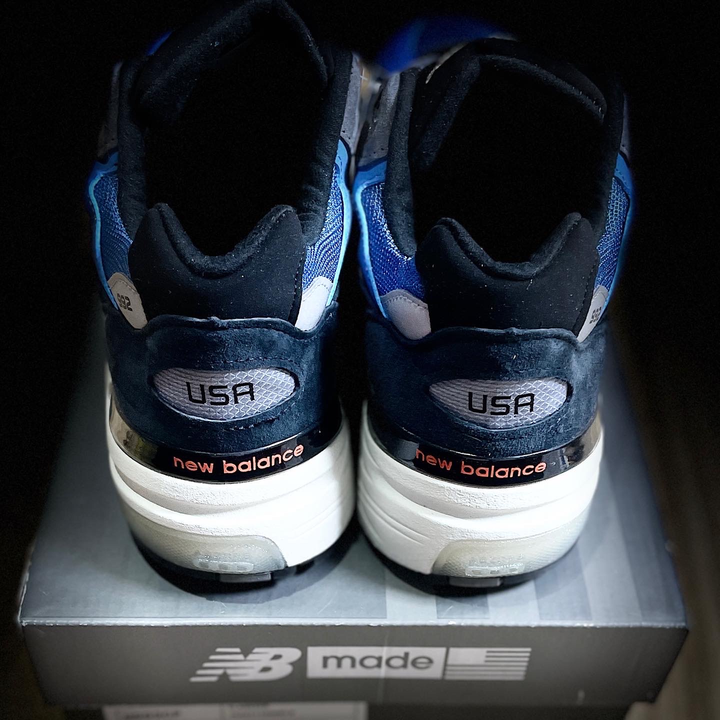 New Balance 992 Made in USA Blue Grey 착용 스타일 - 4