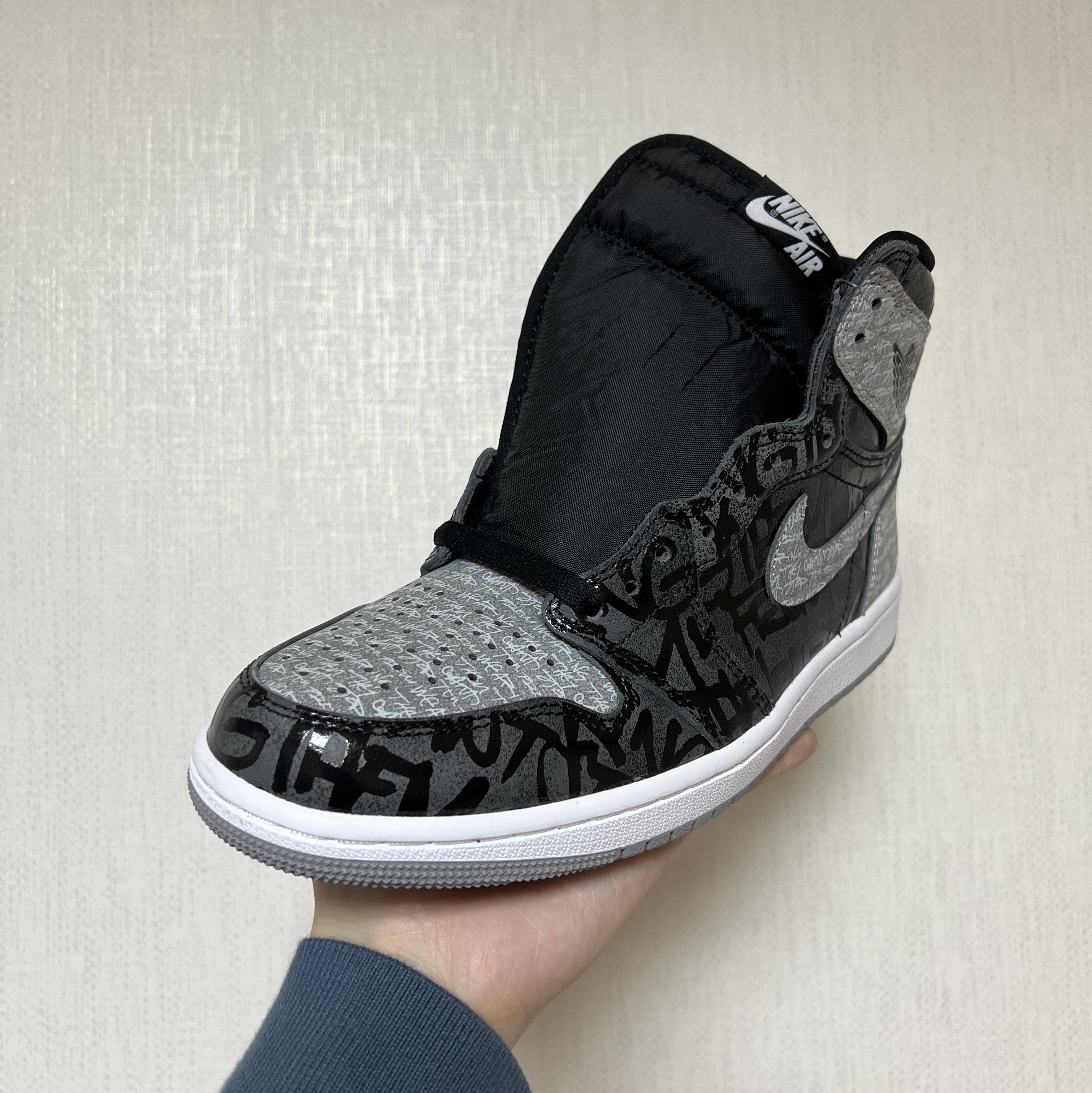 Jordan 1 Retro High OG Rebellionaire 착용 스타일 - 2
