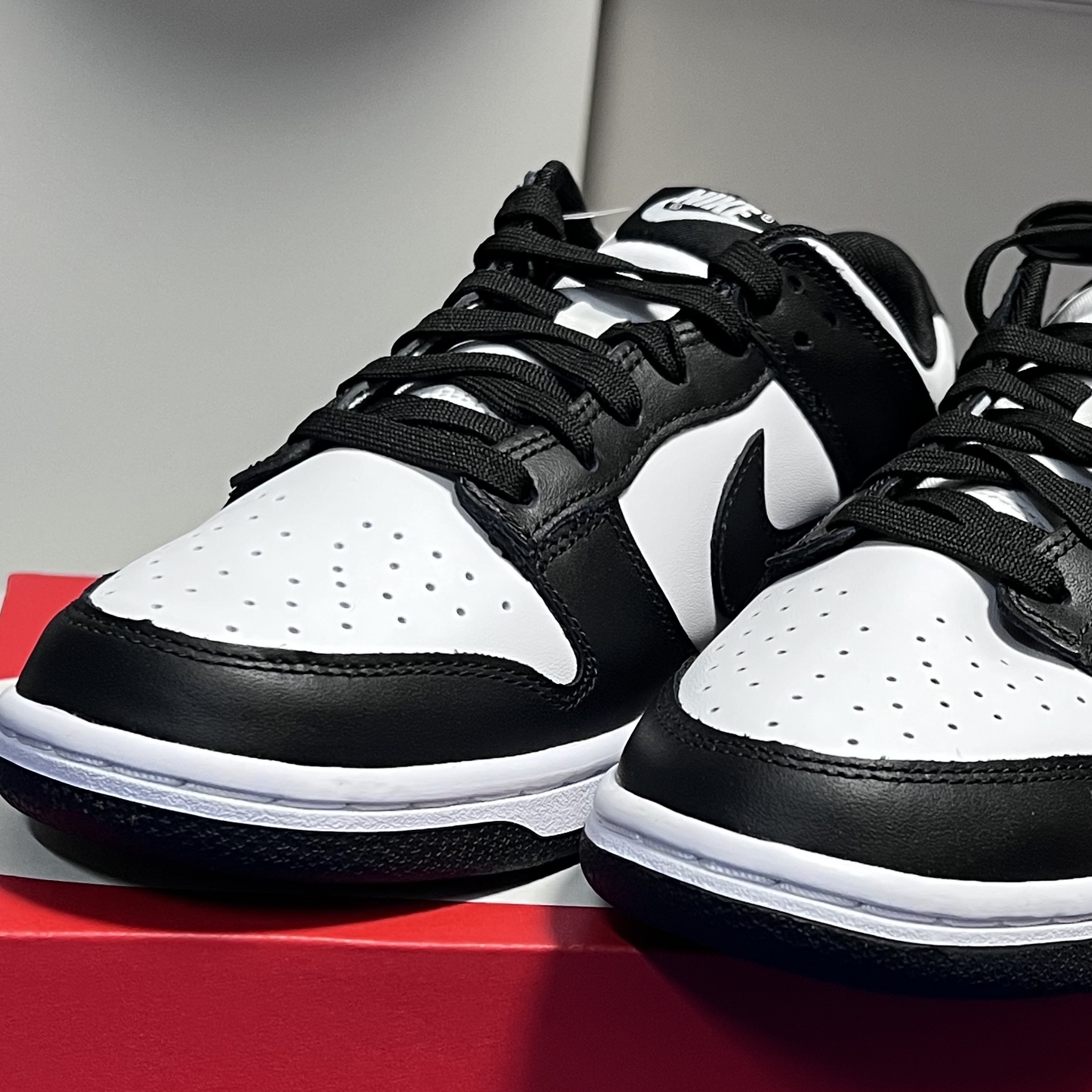Nike Dunk Low Retro Black 착용 스타일