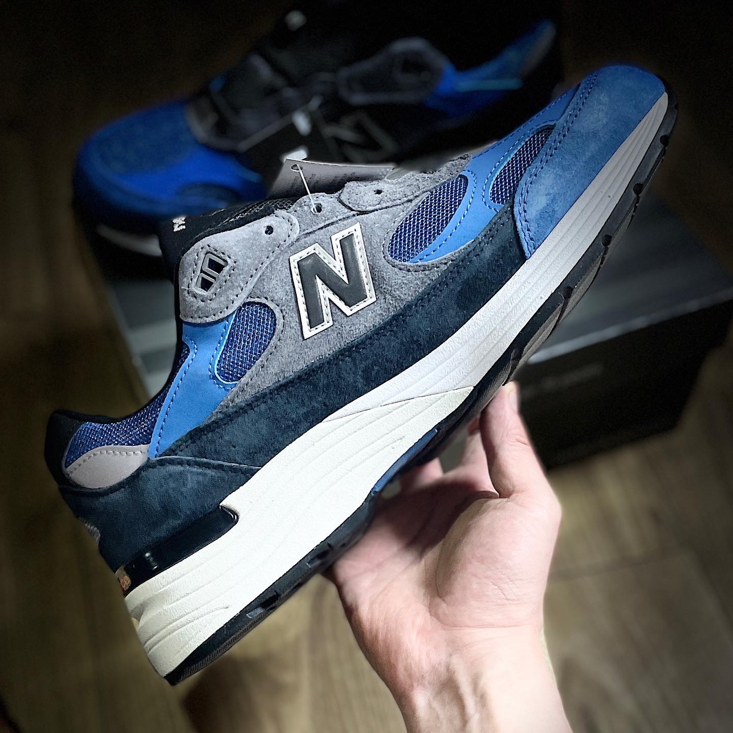 New Balance 992 Made in USA Blue Grey 착용 스타일 - 3