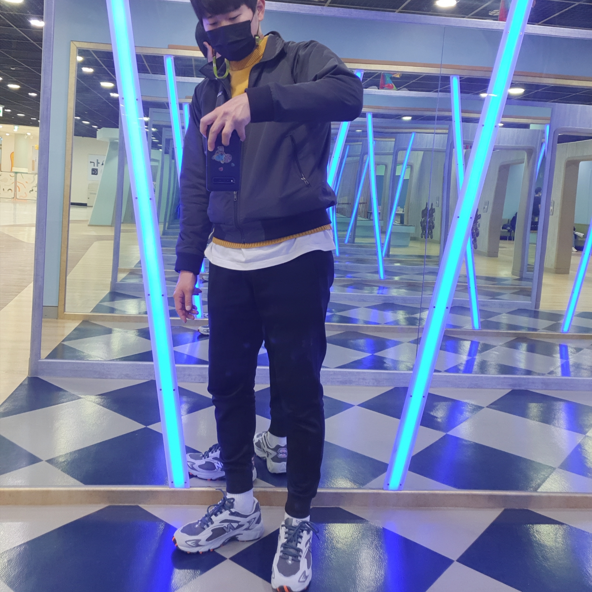 New Balance 725 Ivory 착용 스타일