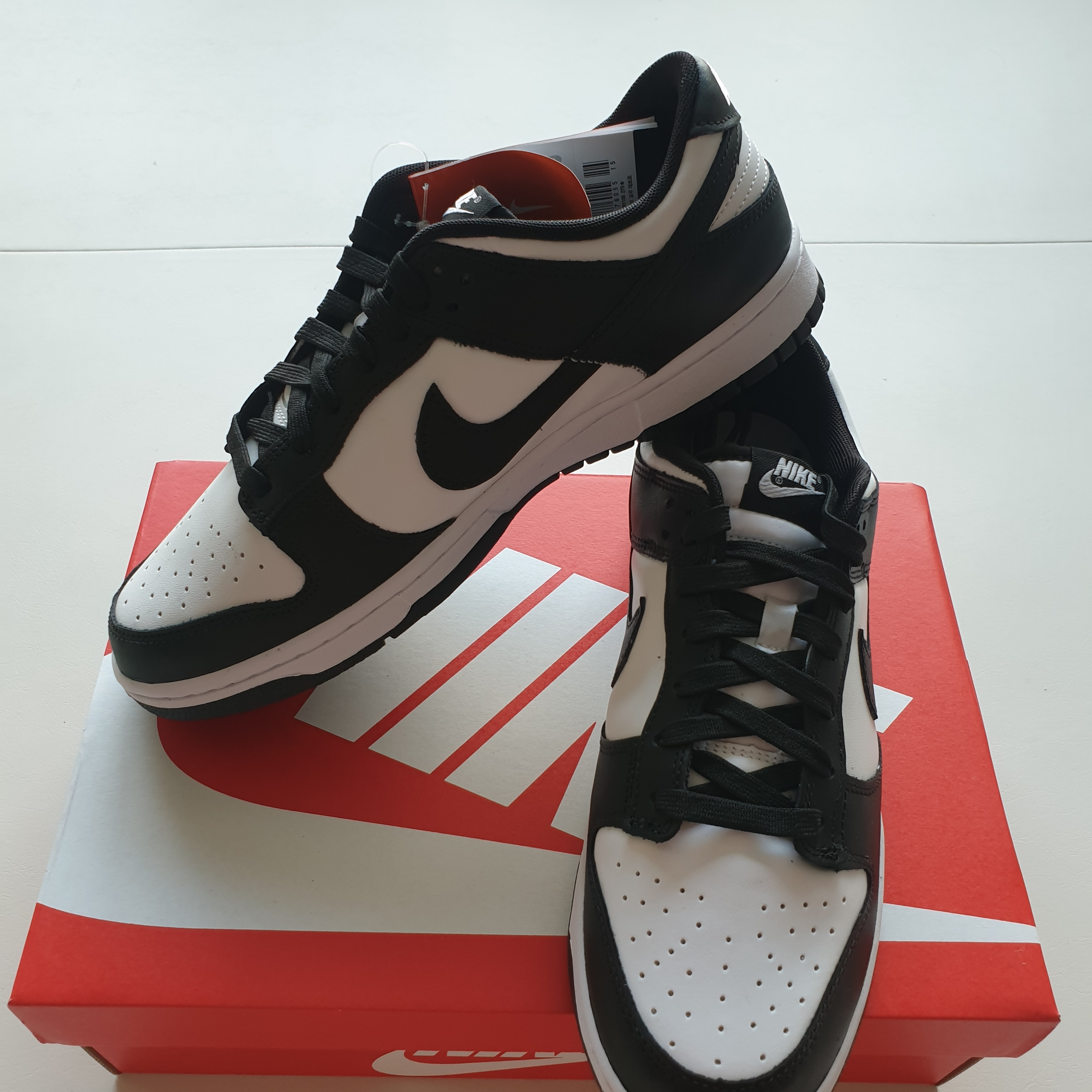 Nike Dunk Low Retro Black 착용 스타일 - 1