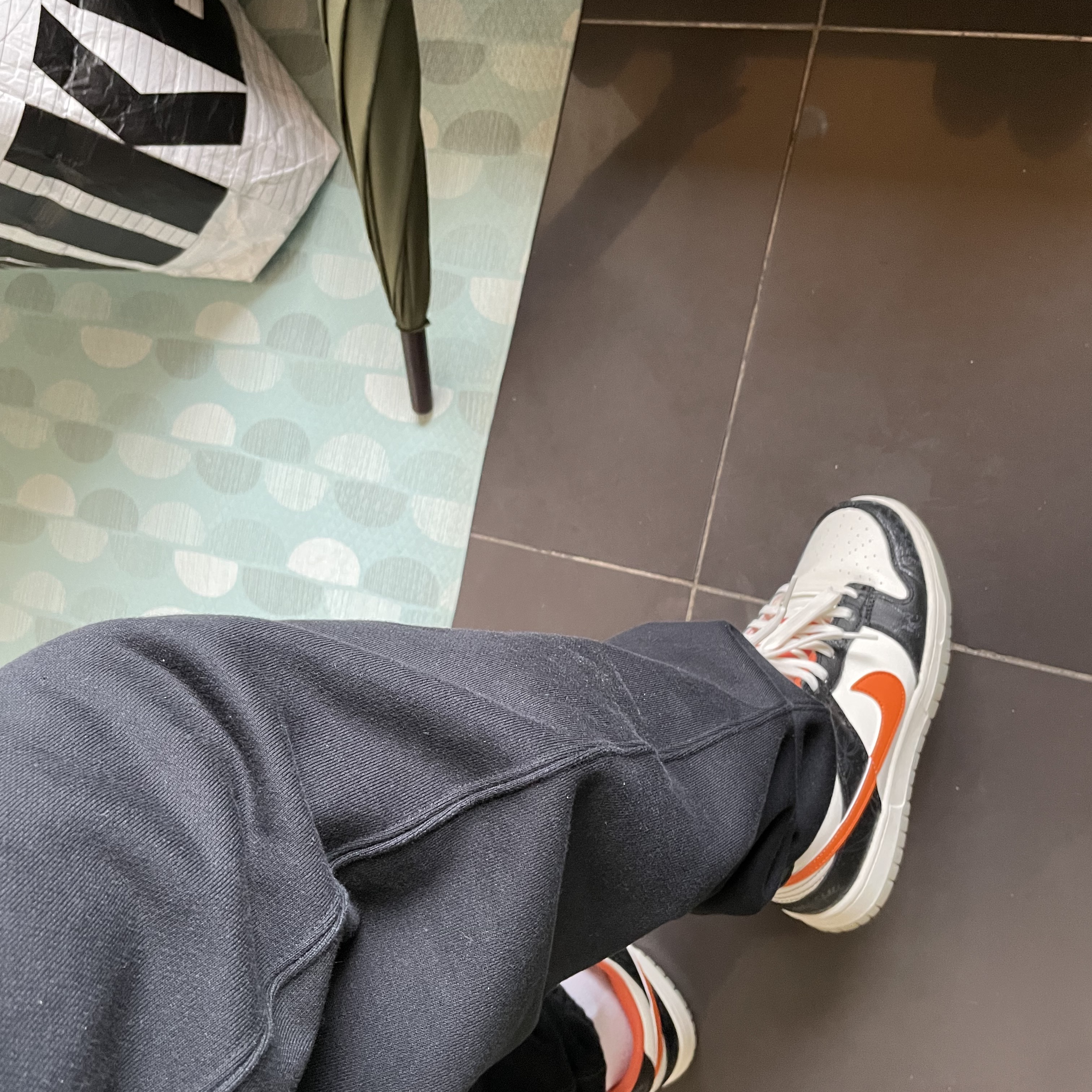 Nike x Stussy NRG ZR Fleece Pants Black - Asia, Nike Dunk Low Retro PRM Halloween 착용 스타일