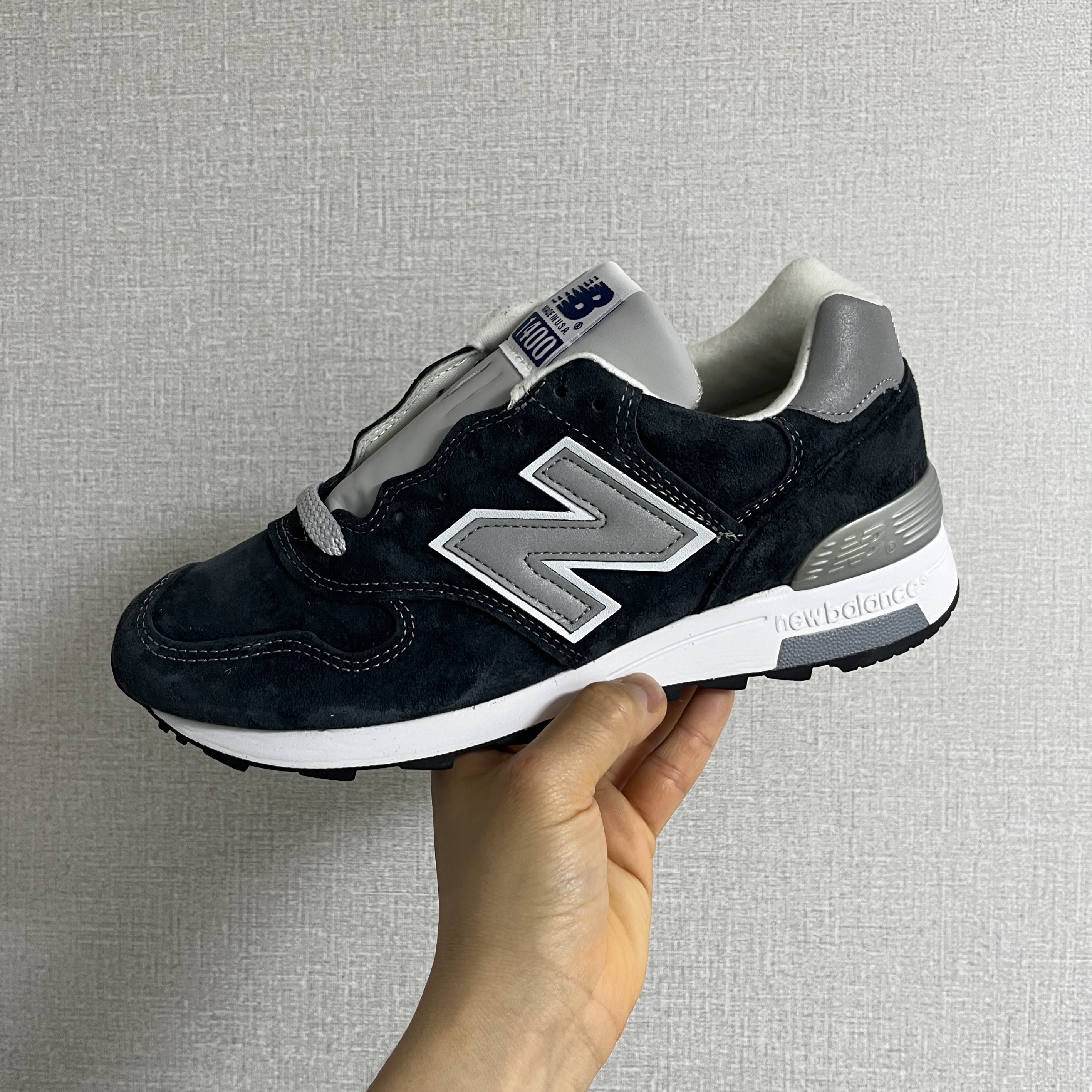 New Balance 1400 Made in USA Navy 착용 스타일