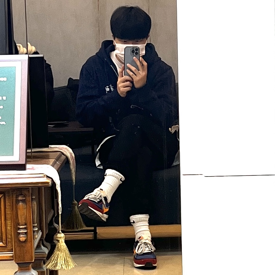 Nike x Sacai LDWaffle Blue Multi, Stussy Basic Stussy Zip Hoodie Navy 2021 착용 스타일