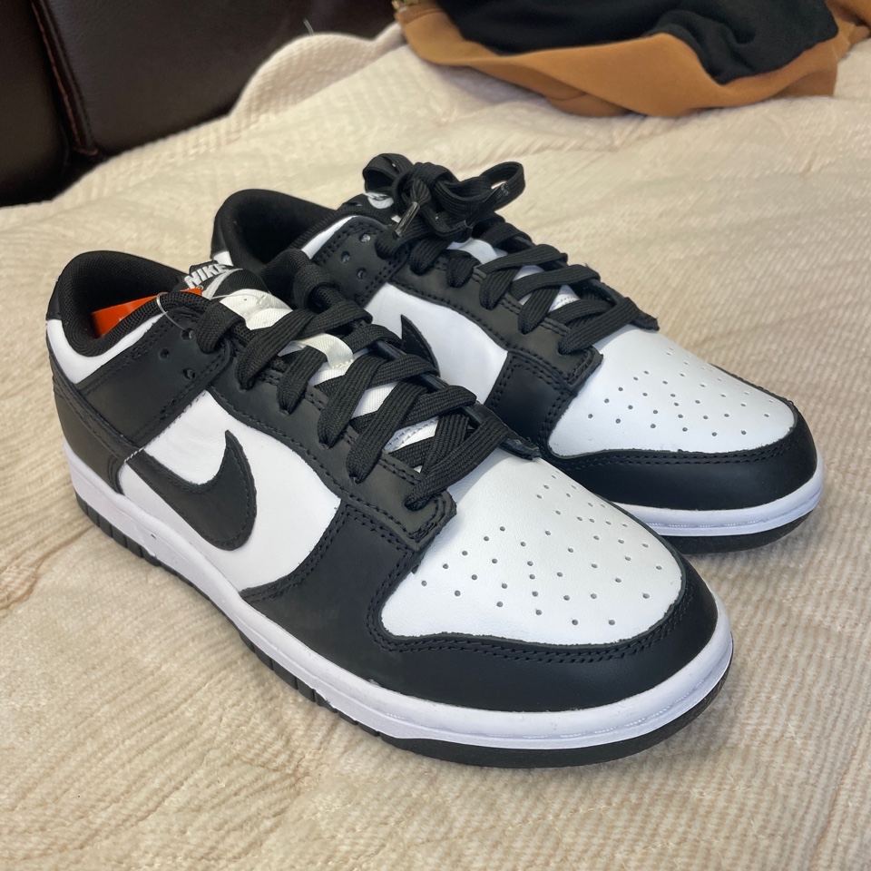 Nike Dunk Low Retro Black 착용 스타일 - 2