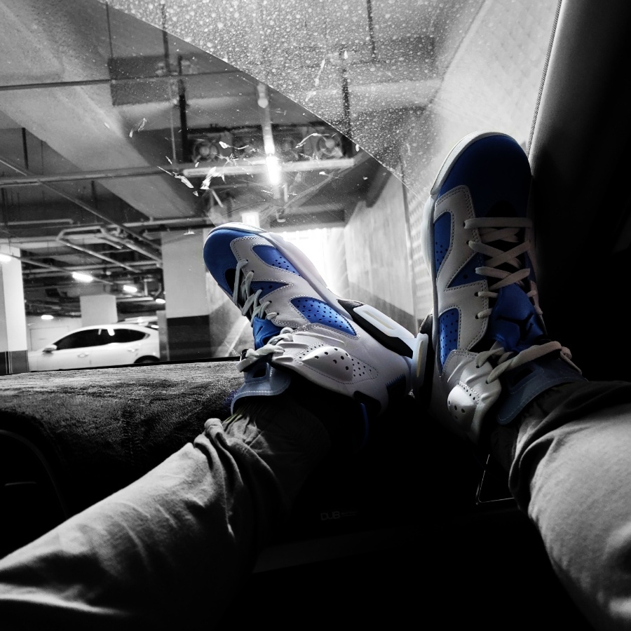 Jordan 6 Retro University Blue 착용 스타일